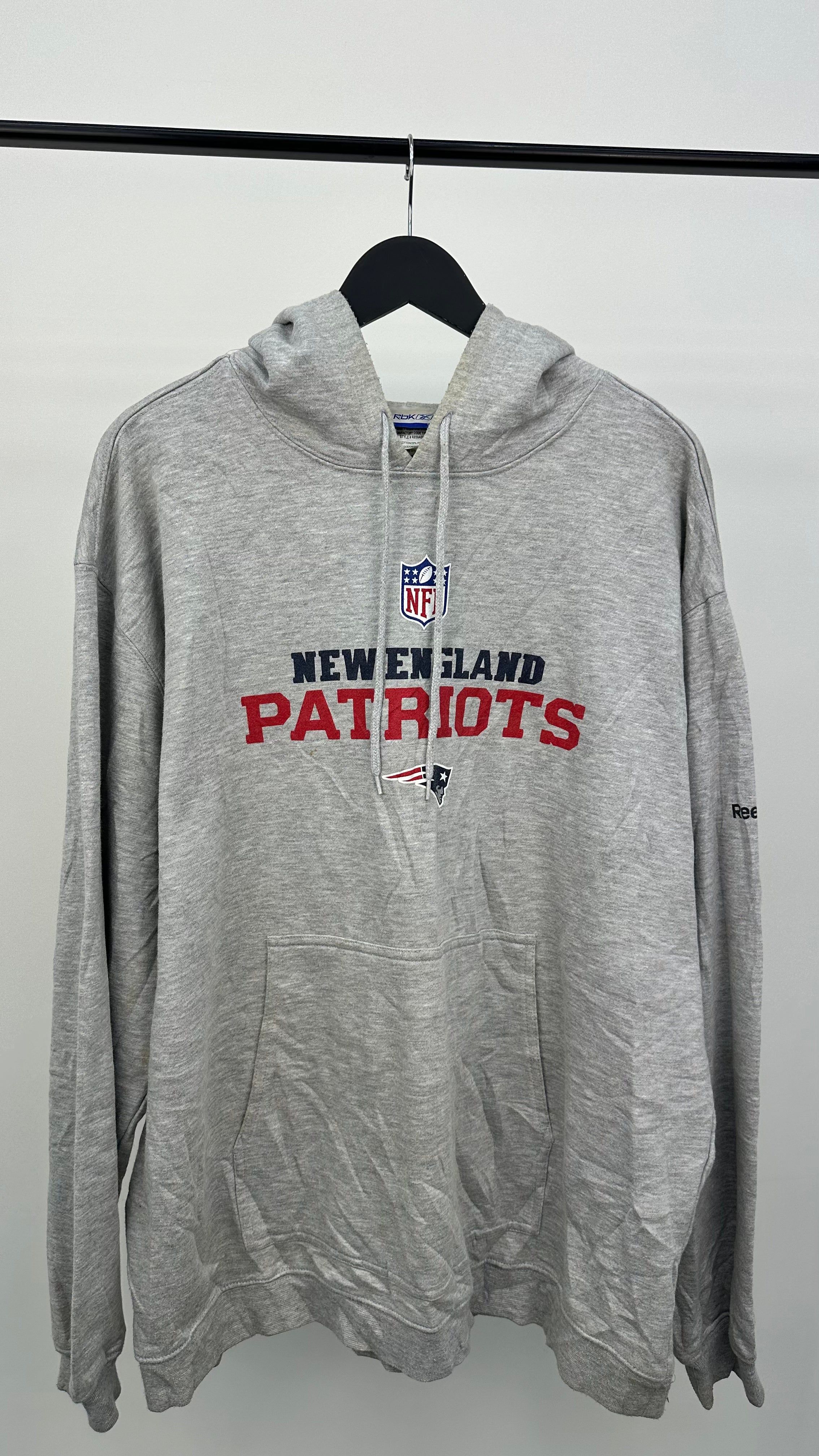 REEBOK NFL PATRIOTS SWEATSHIRT SIZE: XL