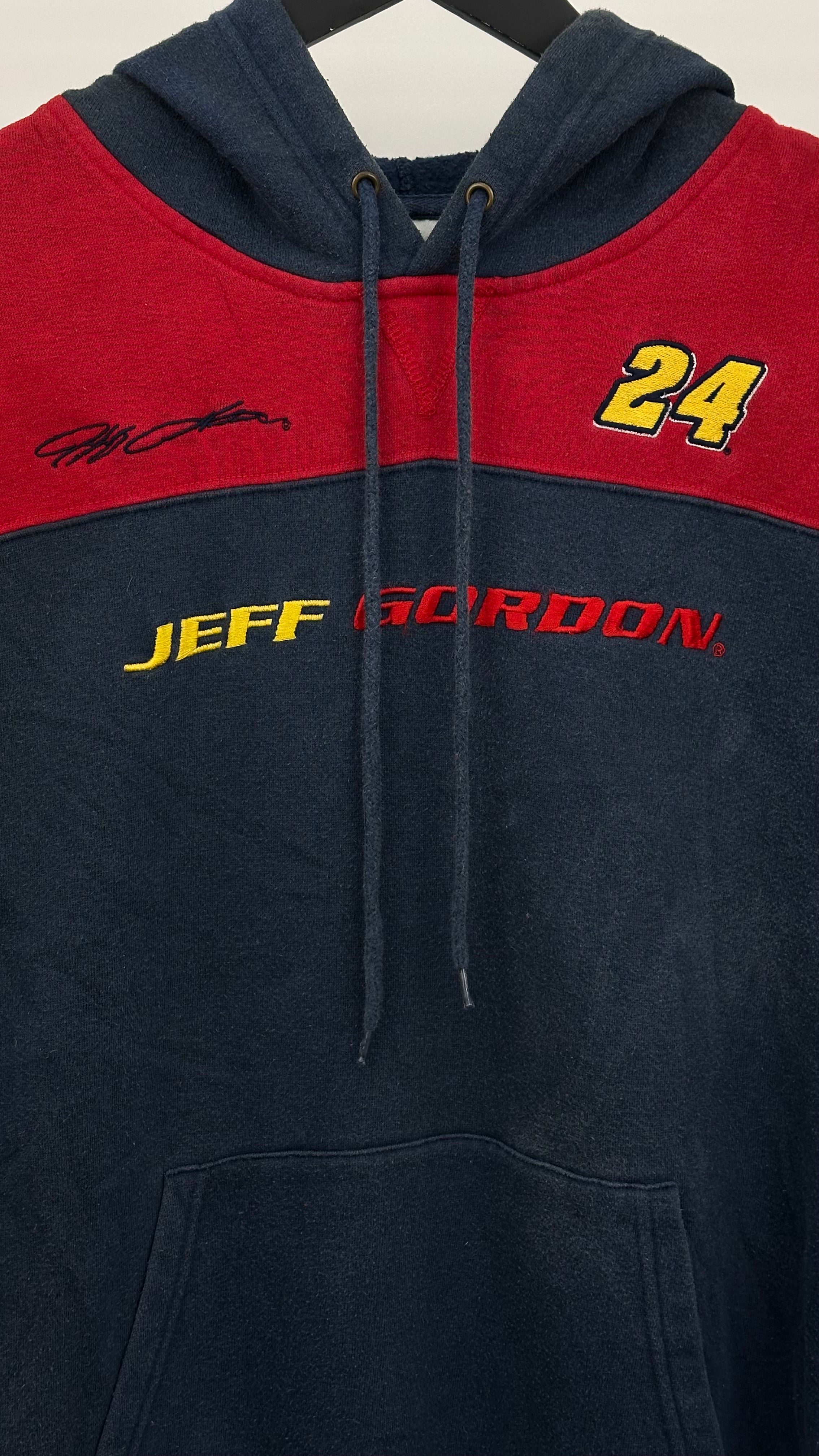 CHASE AUTHENTICS SWEATSHIRT SIZE: M