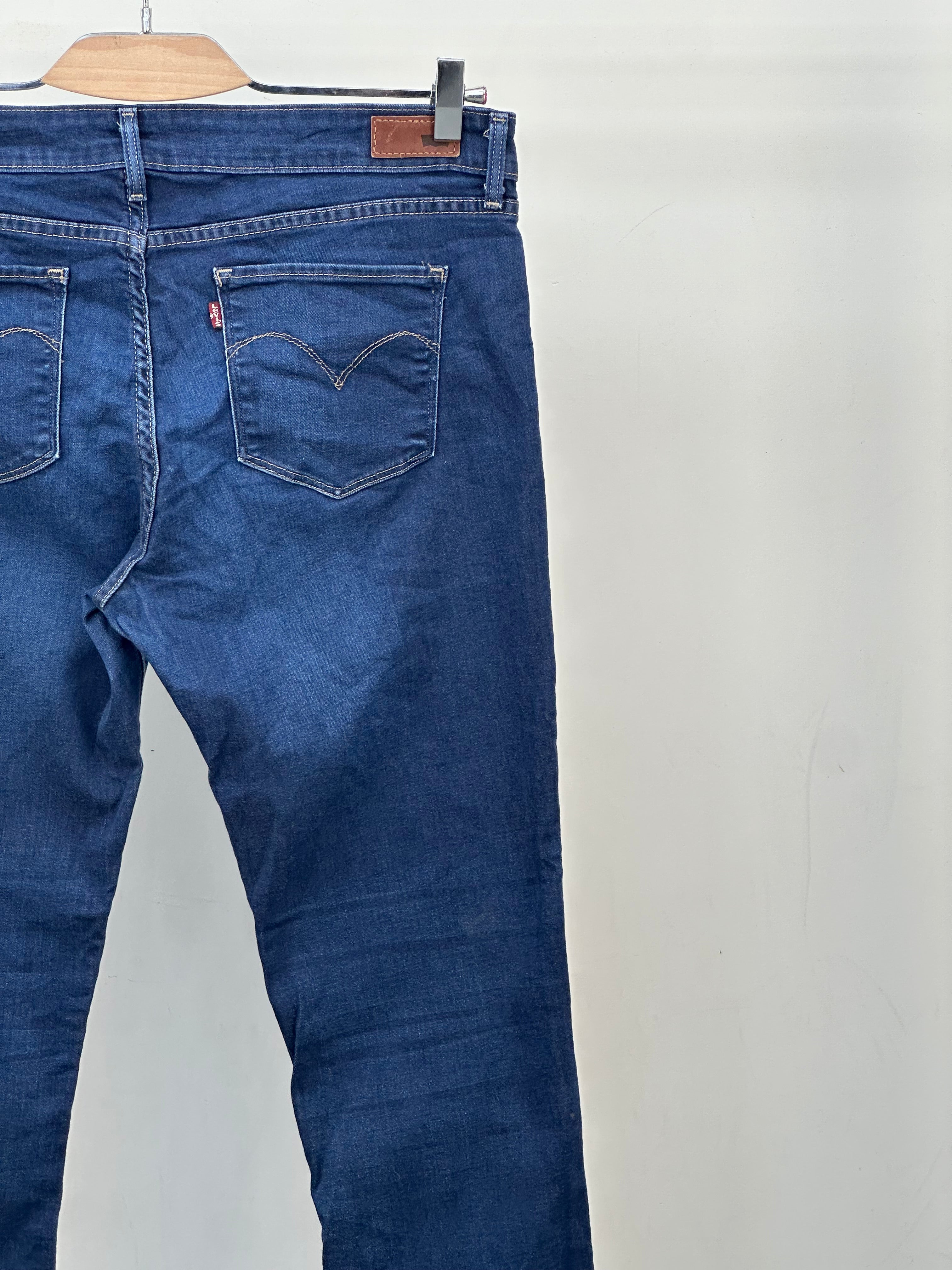 LEVI'S SLIGHT CURVE TAGLIA: 46 ITA = W32 L32