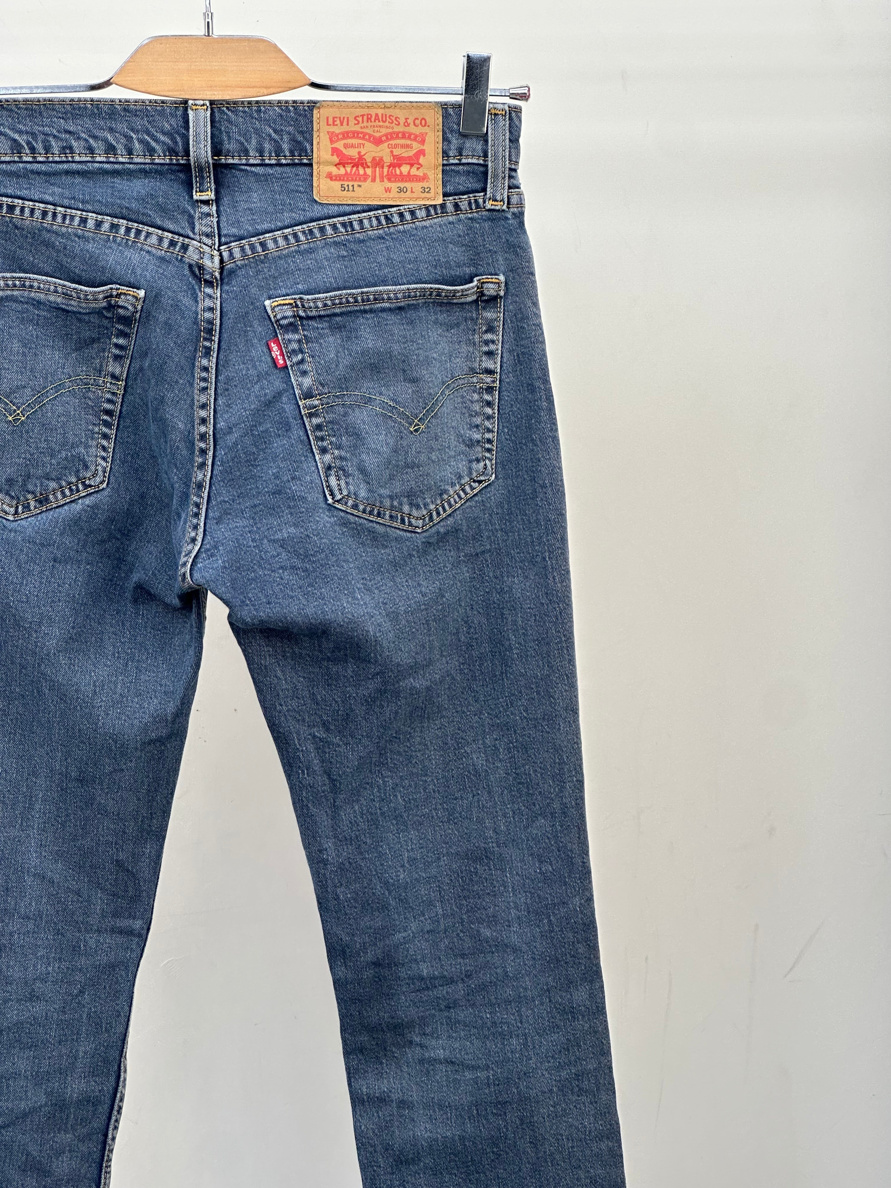 LEVI'S 511 SLIM FIT TAGLIA: 44 ITA = W30 L32