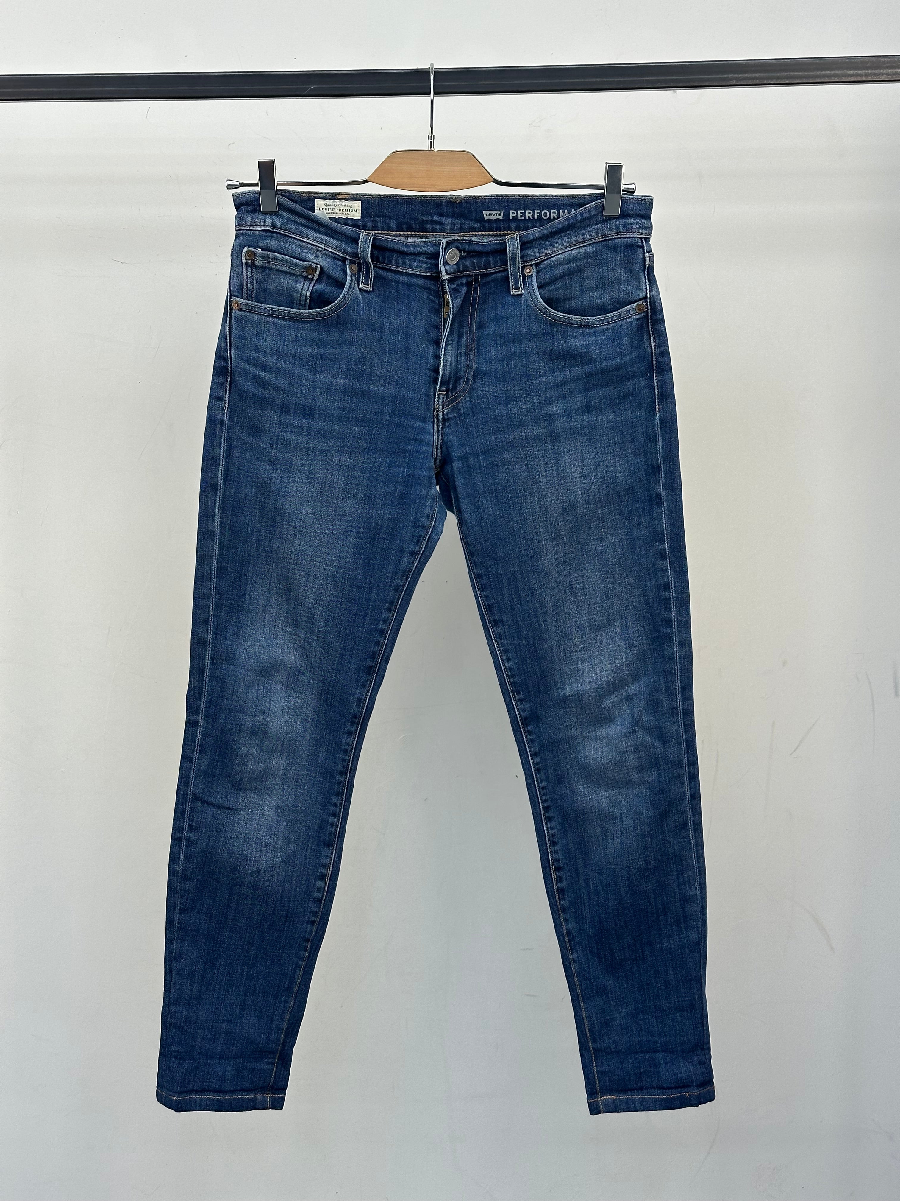 LEVI'S 511 SLIM FIT TAGLIA: 44 ITA = W30 L32