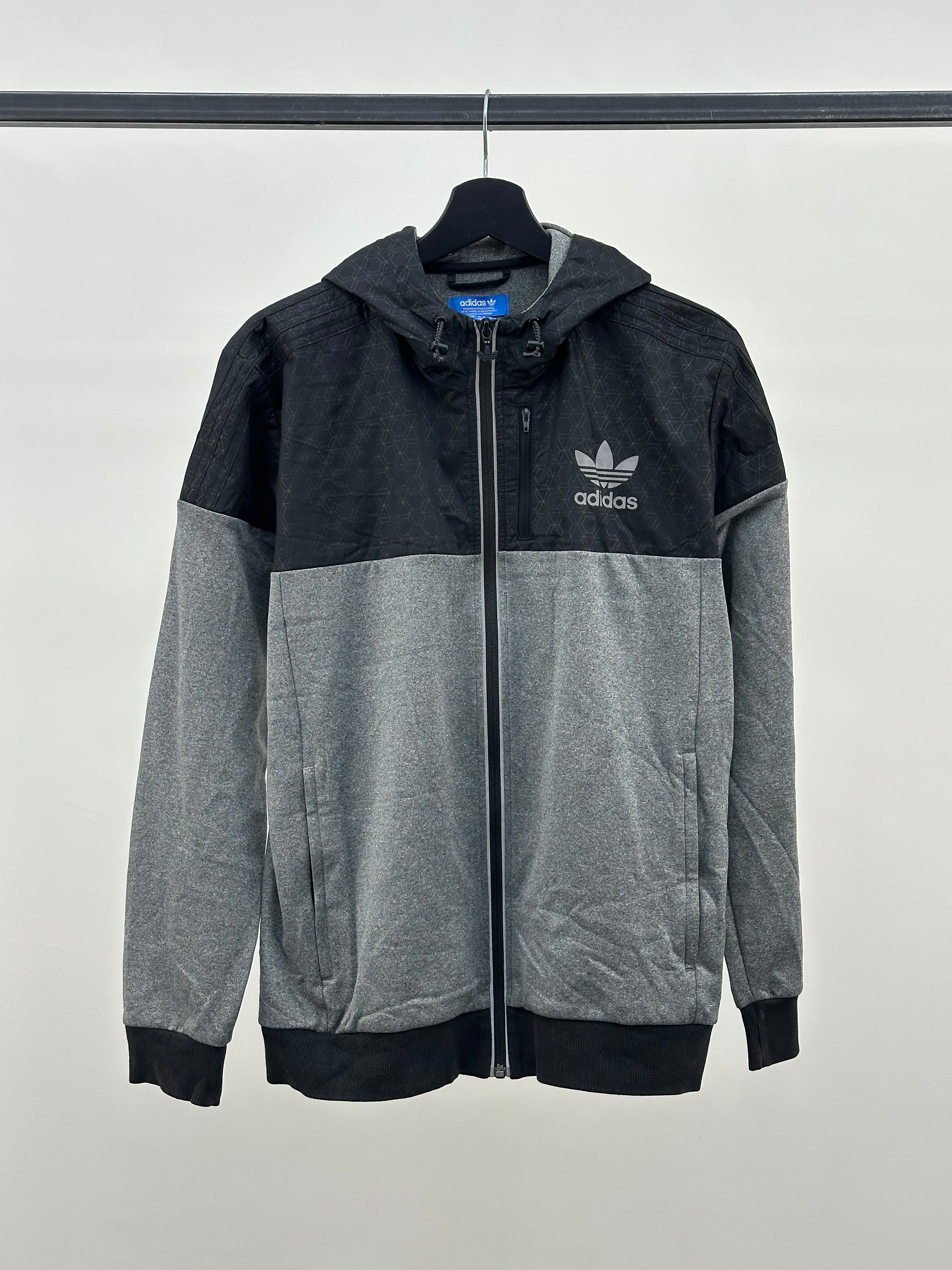 ADIDAS JACKET SIZE: M