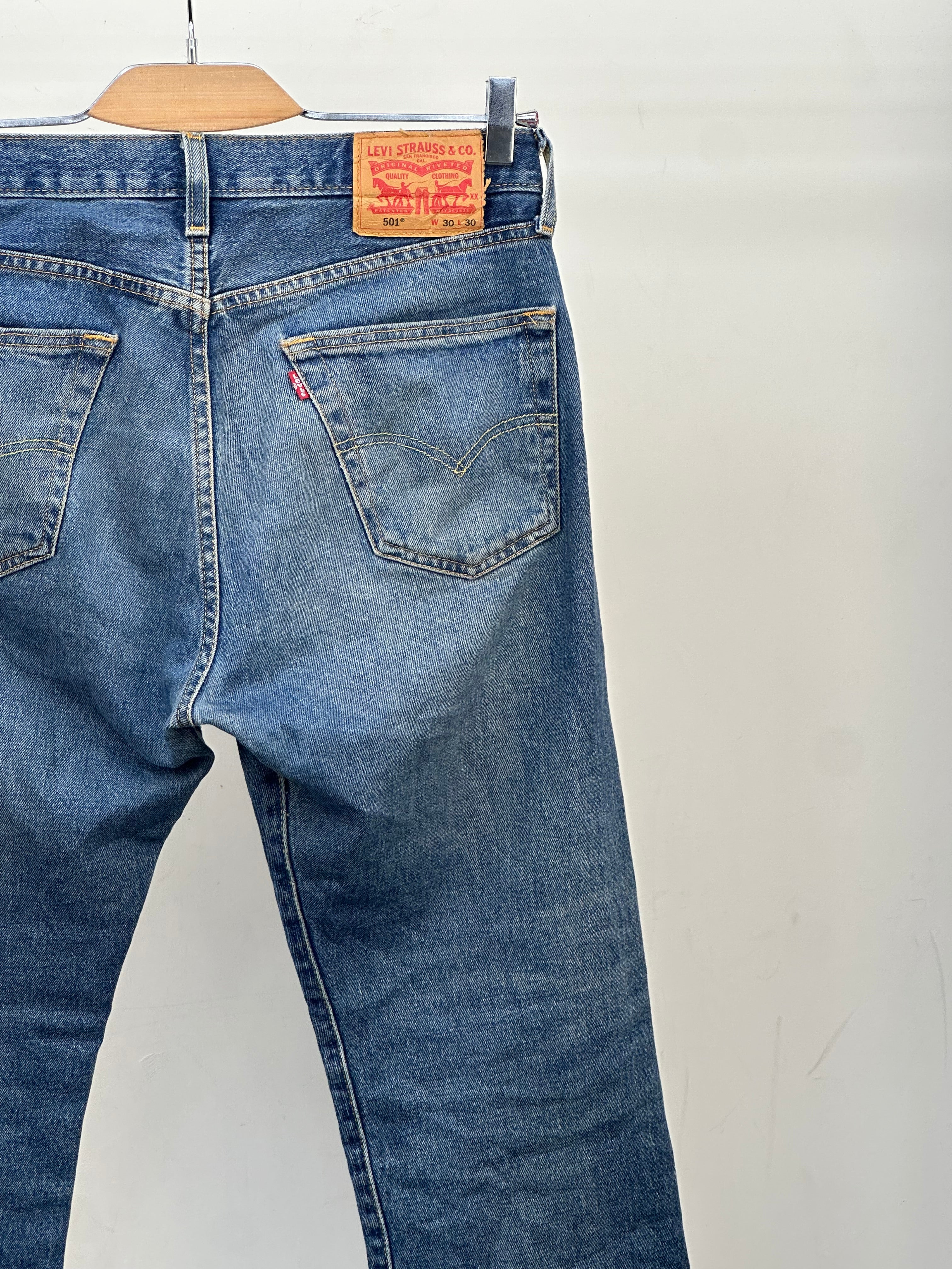 LEVI'S 501 REGULAR FIT TAGLIA: 44 ITA = W30 L30
