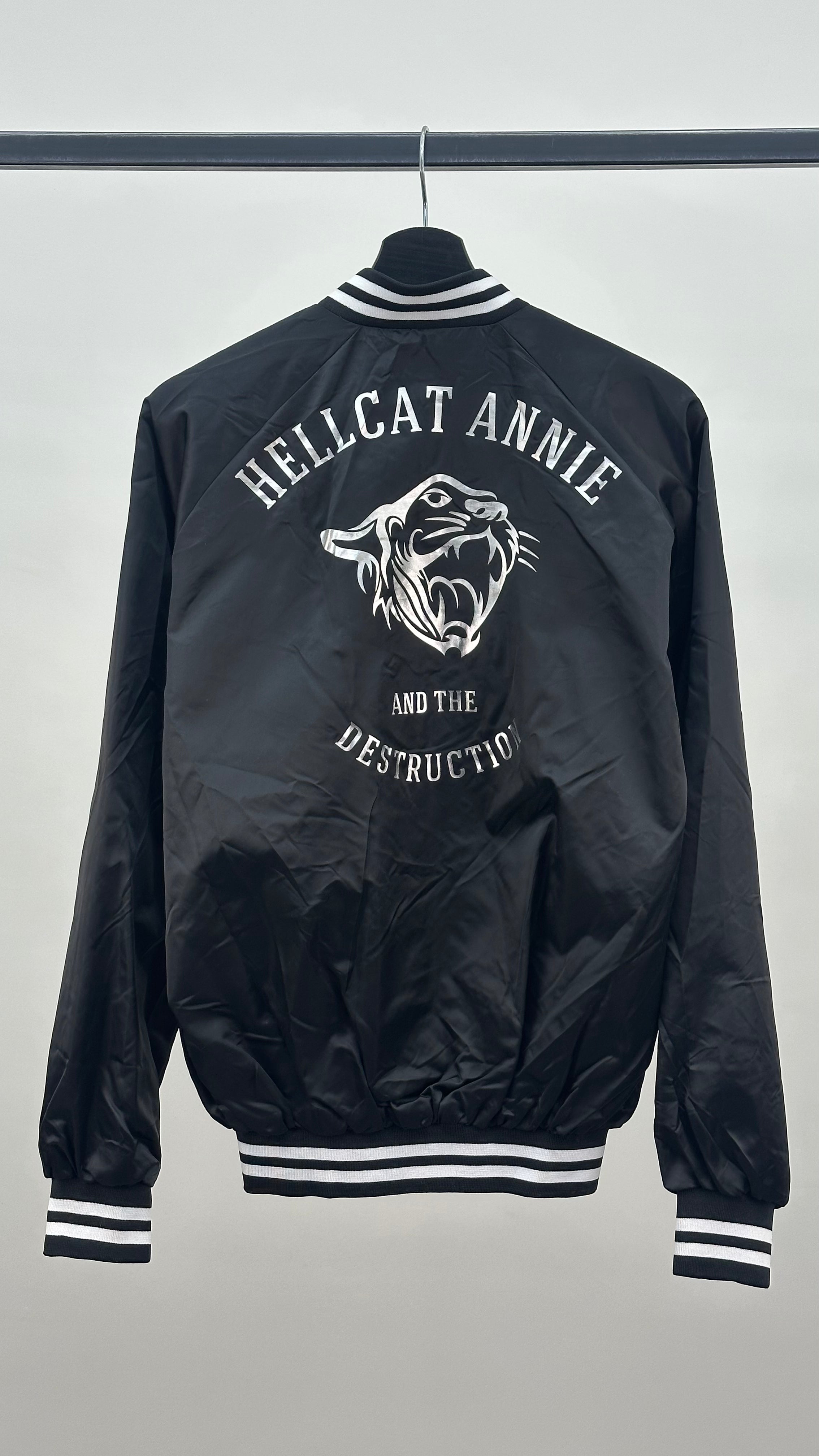 VARSITY BLACK TIGER