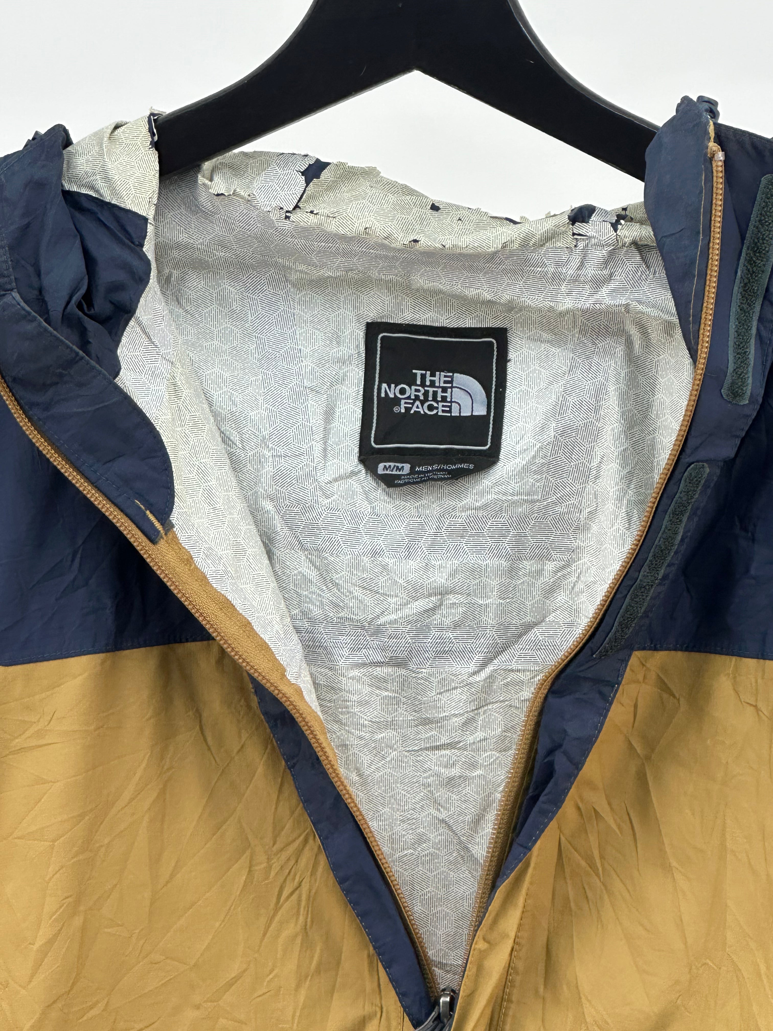 THE NORTH FACE WINDPROOF JACKET