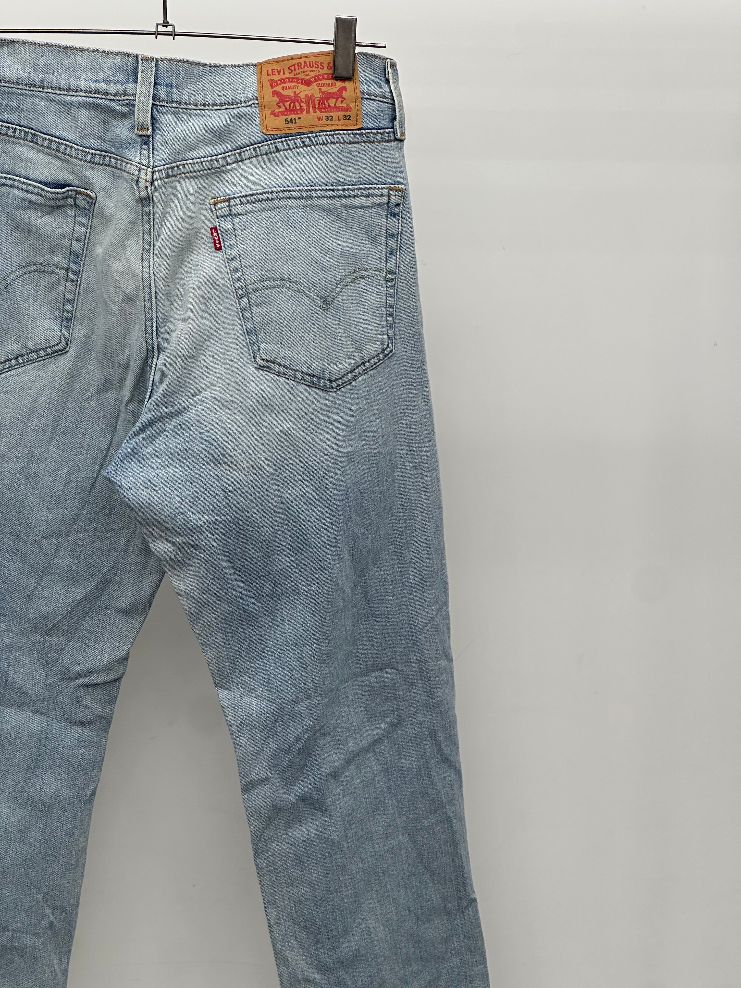 LEVI'S 541 REGULAR FIT TAGLIA: 46 ITA = W32 L32