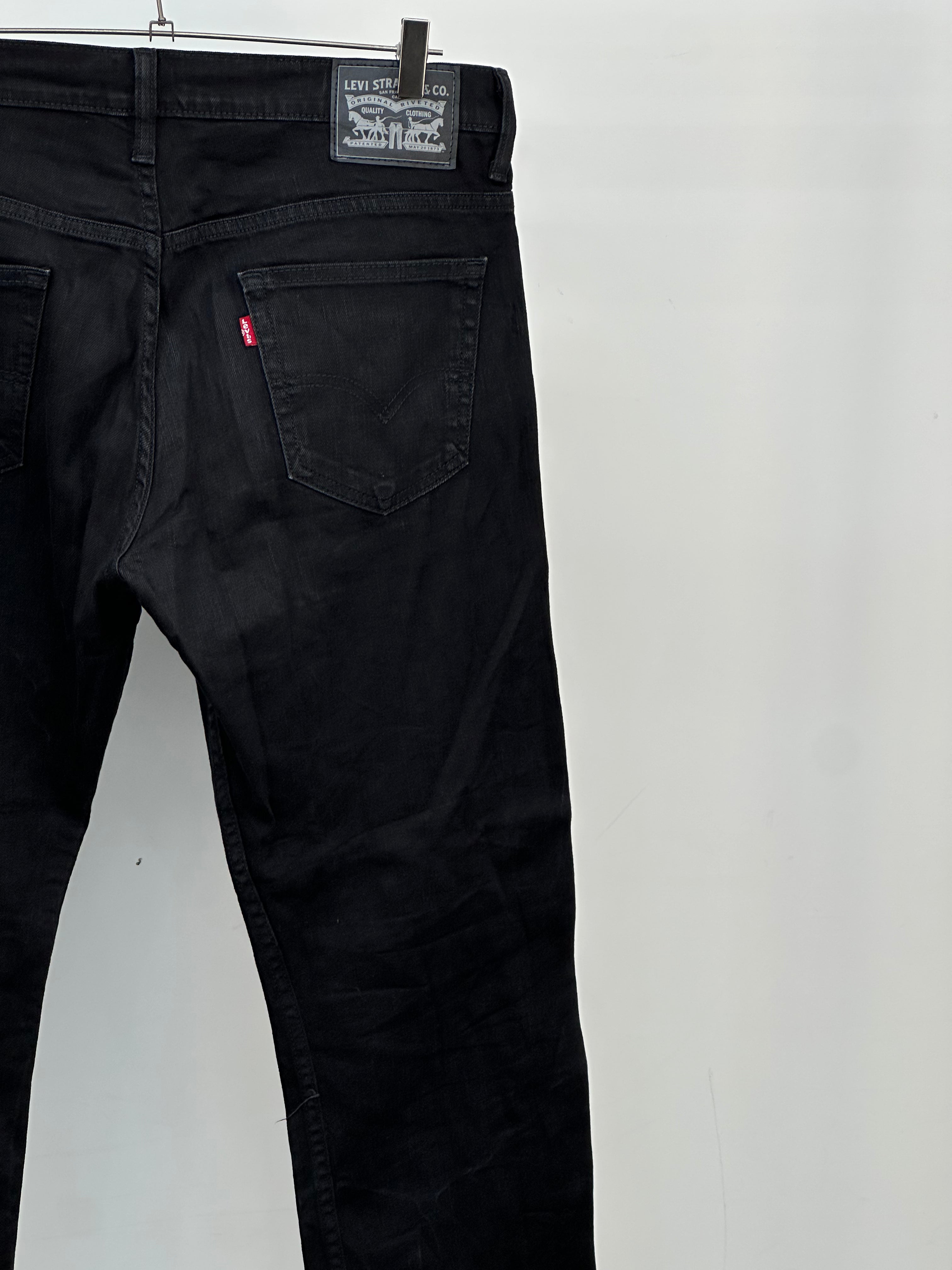 LEVI'S 511 SLIM FIT TAGLIA: 44 ITA = W30 L32