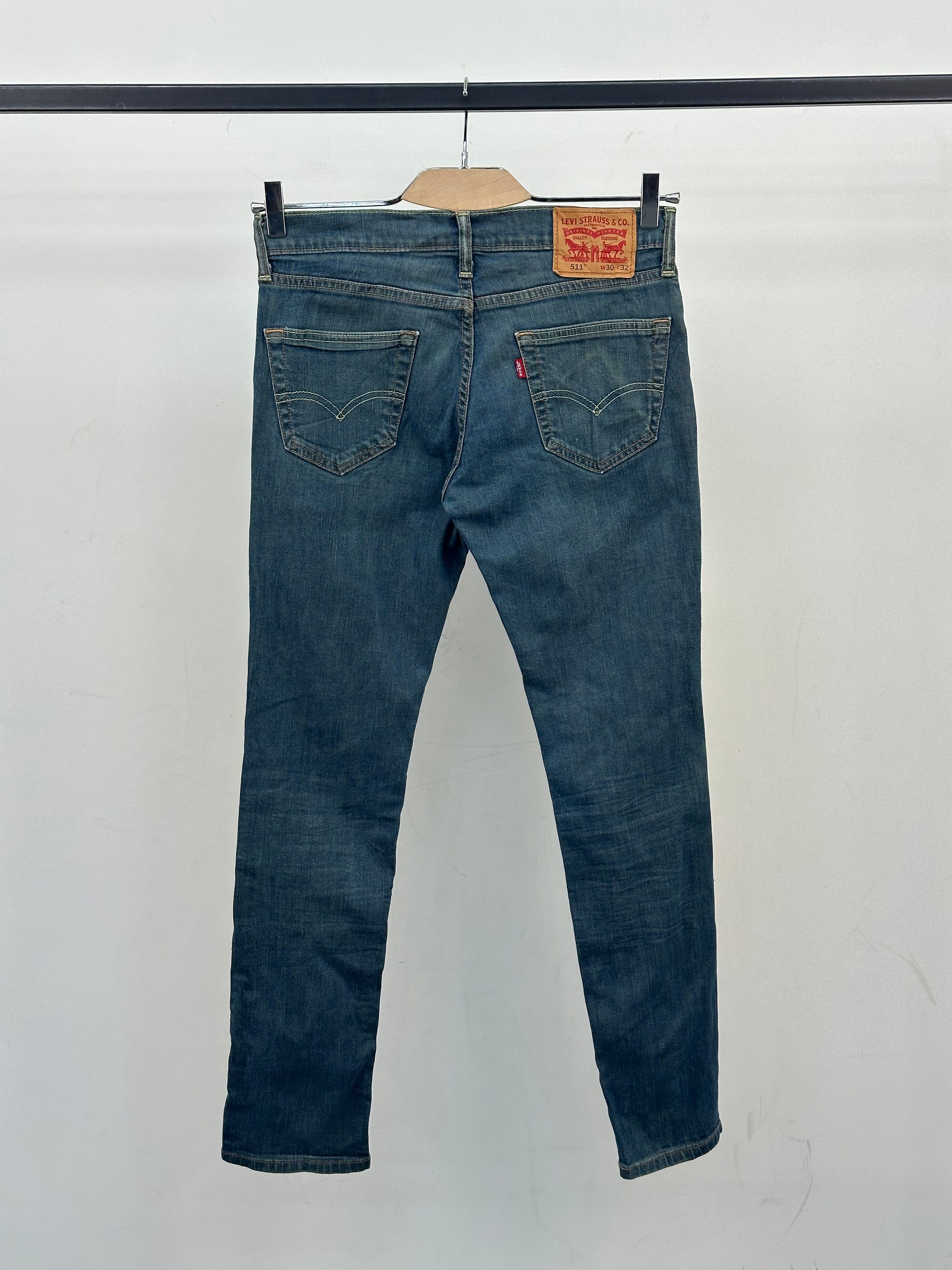 LEVI'S 511 SLIM FIT TAGLIA: 44 ITA = W30 L32