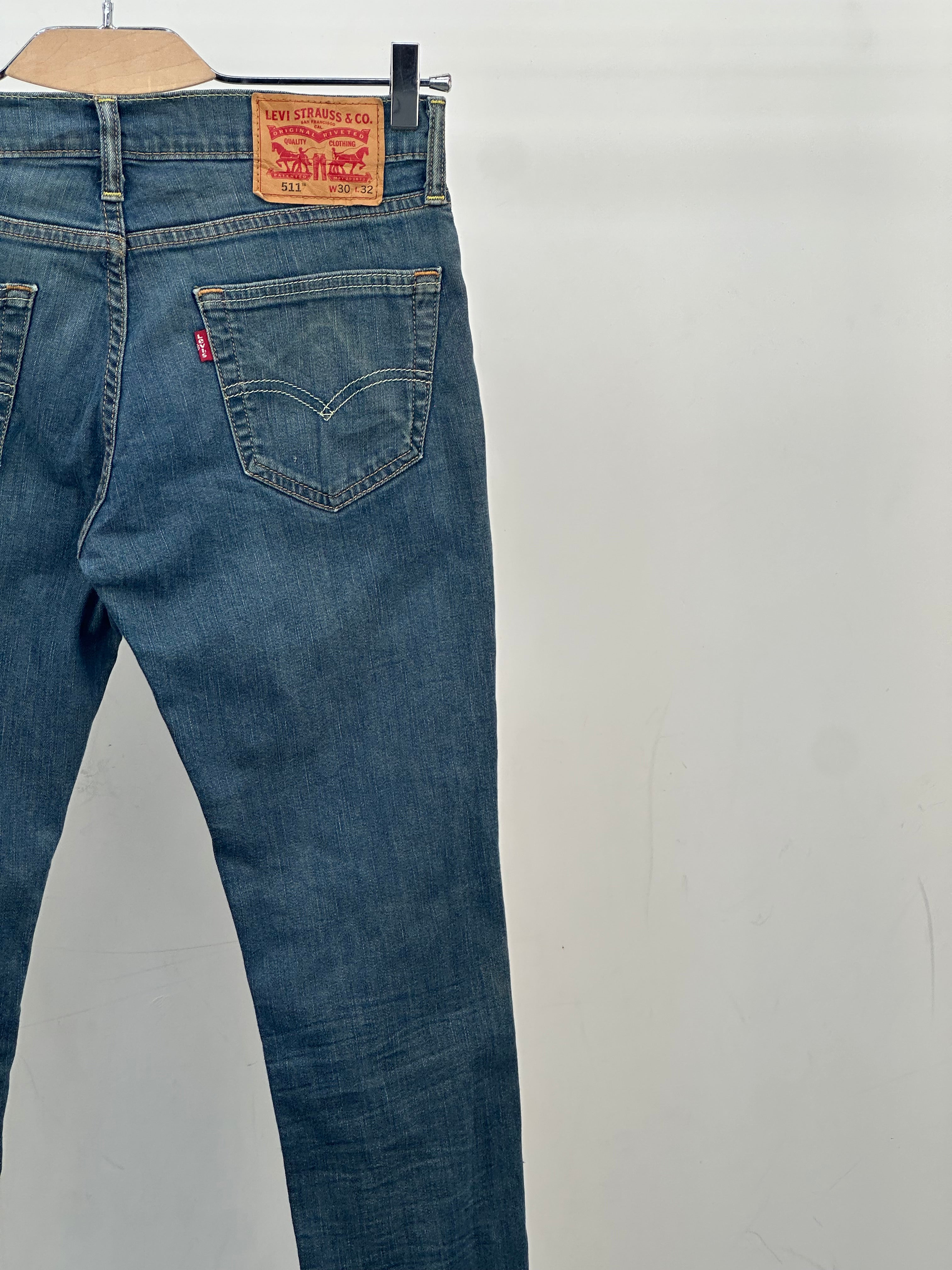 LEVI'S 511 SLIM FIT TAGLIA: 44 ITA = W30 L32