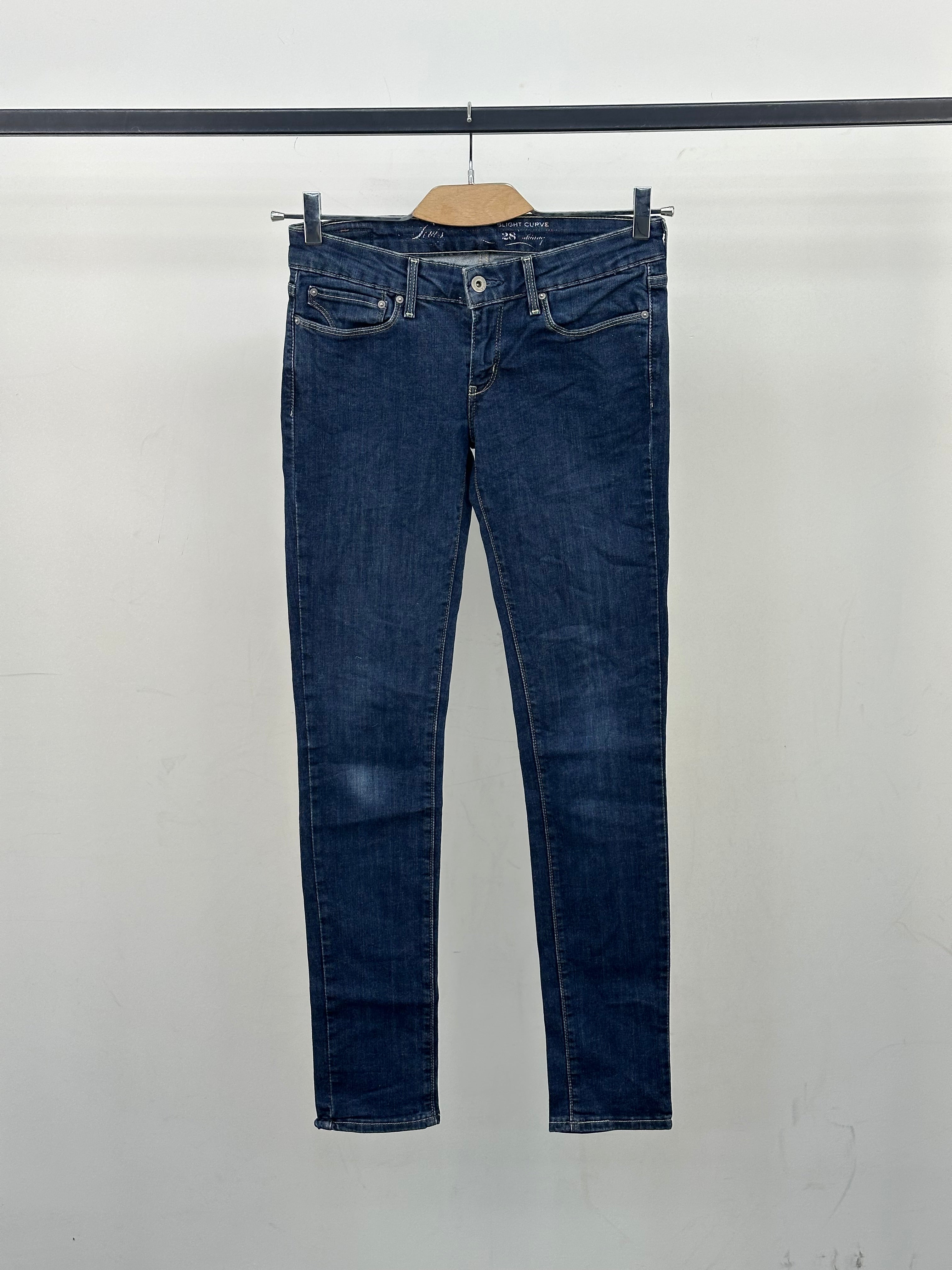 LEVI'S SKINNY: 42 ITA = W28 L32
