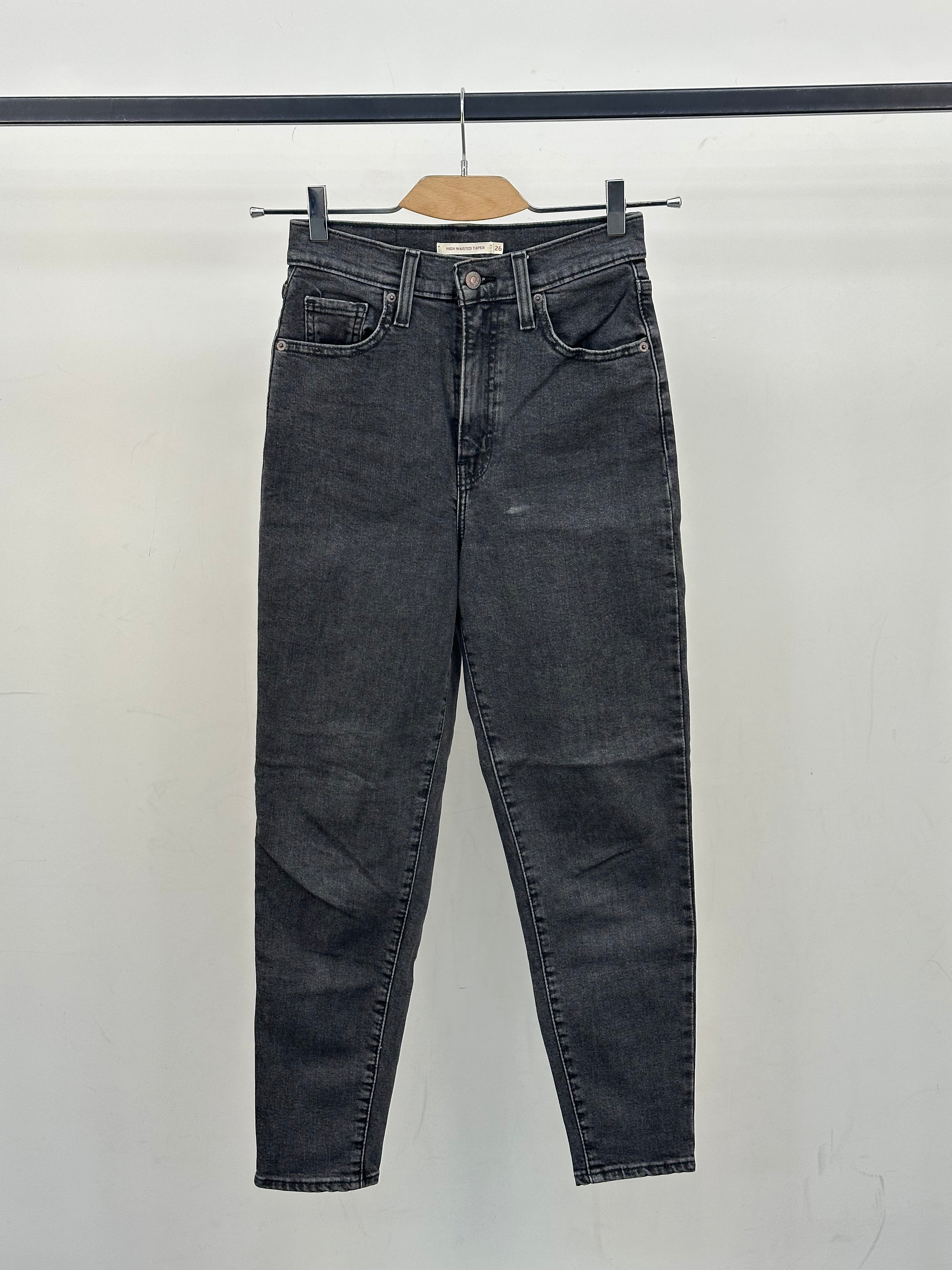 LEVI'S HIGH WAISTED TAPER : 40 ITA = W26 L27