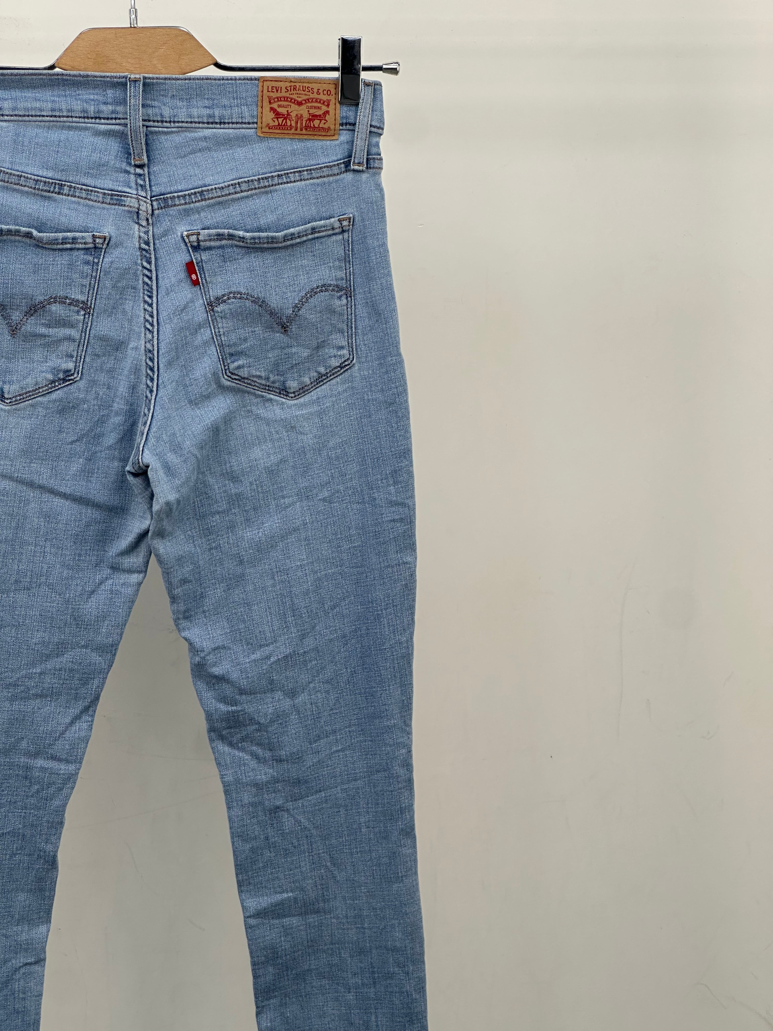 LEVI'S 311 SHAPING SKINNY: 41 ITA = W27 L30
