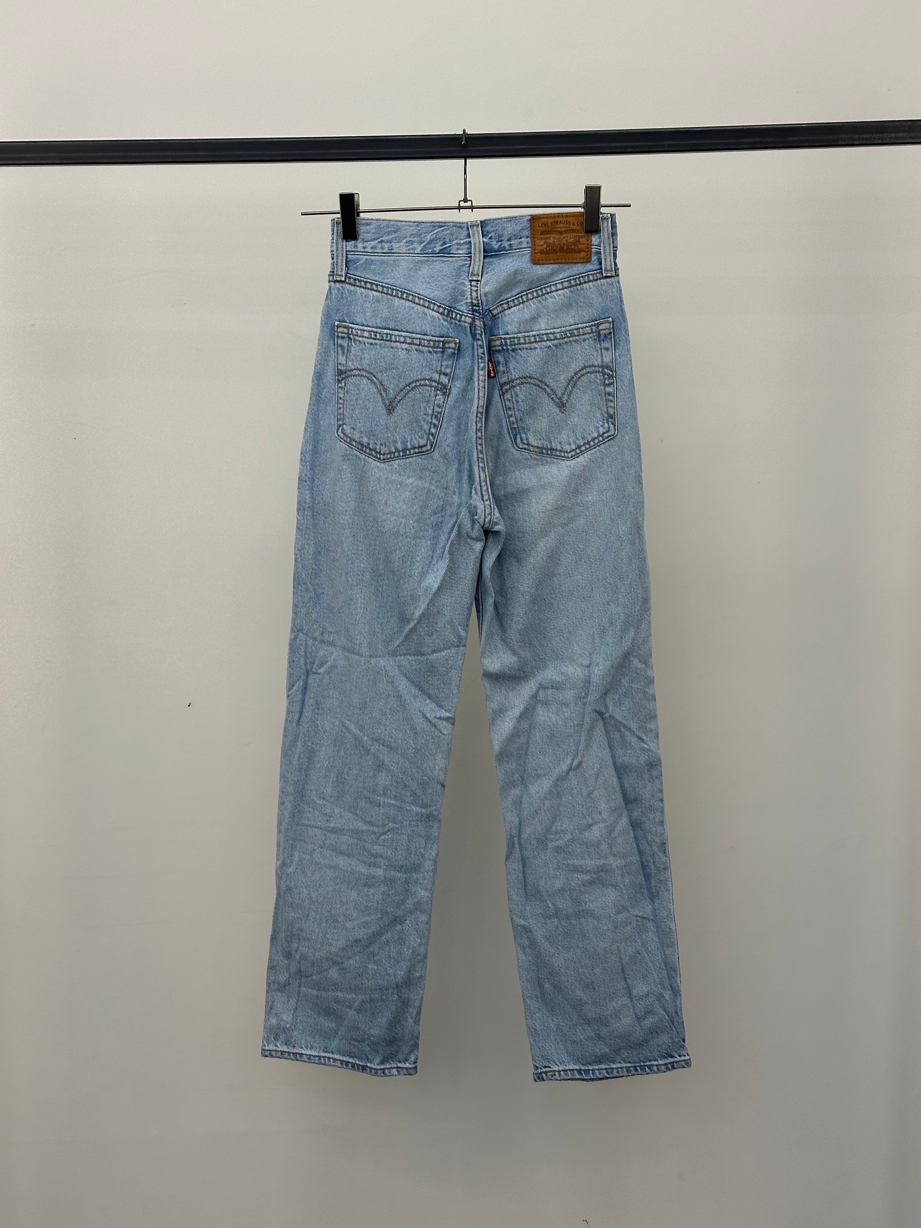 LEVI'S RIBCAGE STRAIGHT: 37 ITA = W23 L27