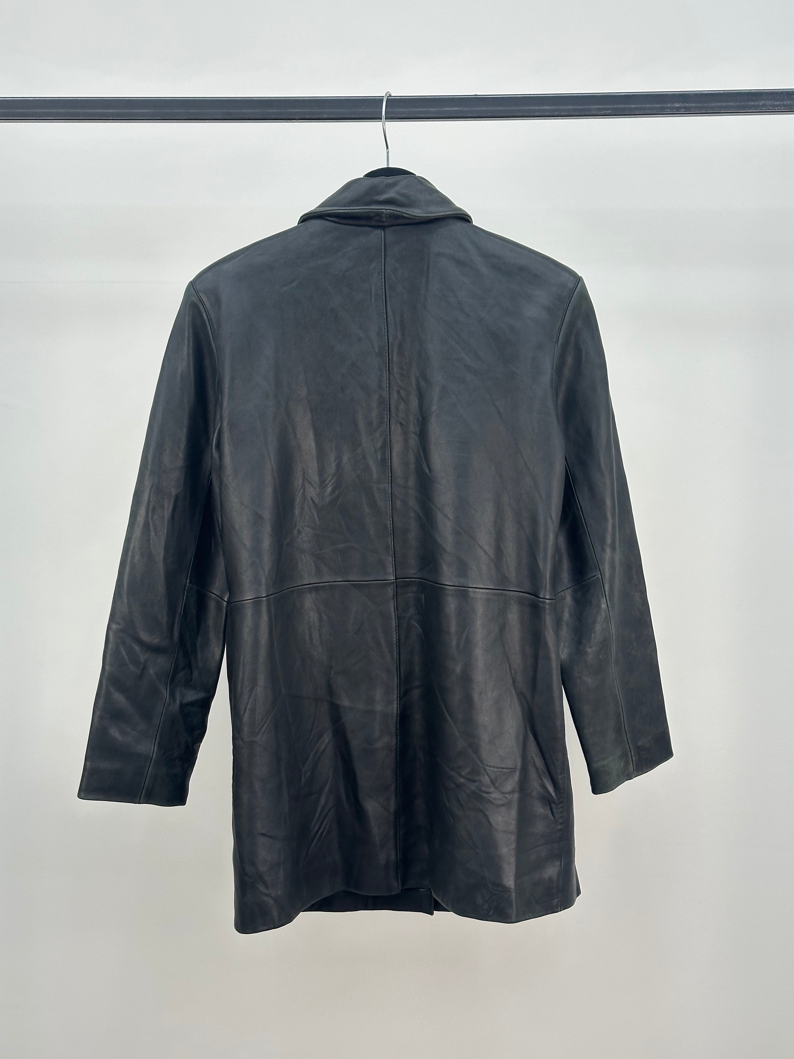 WOMEN'S GENUINE LEATHER JACKET WITH CLIP CLOSURE