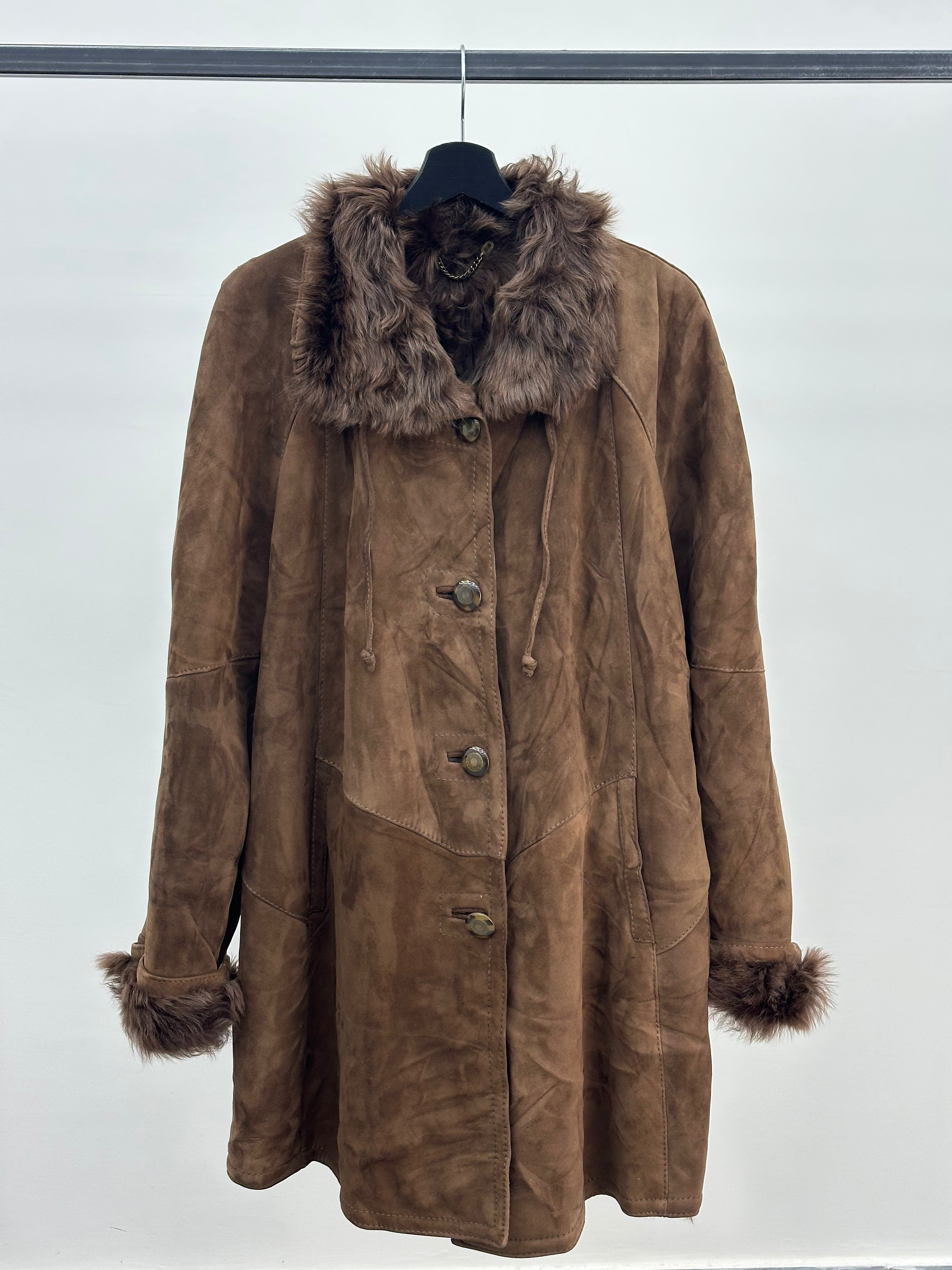 MONTONE SHEARLING
