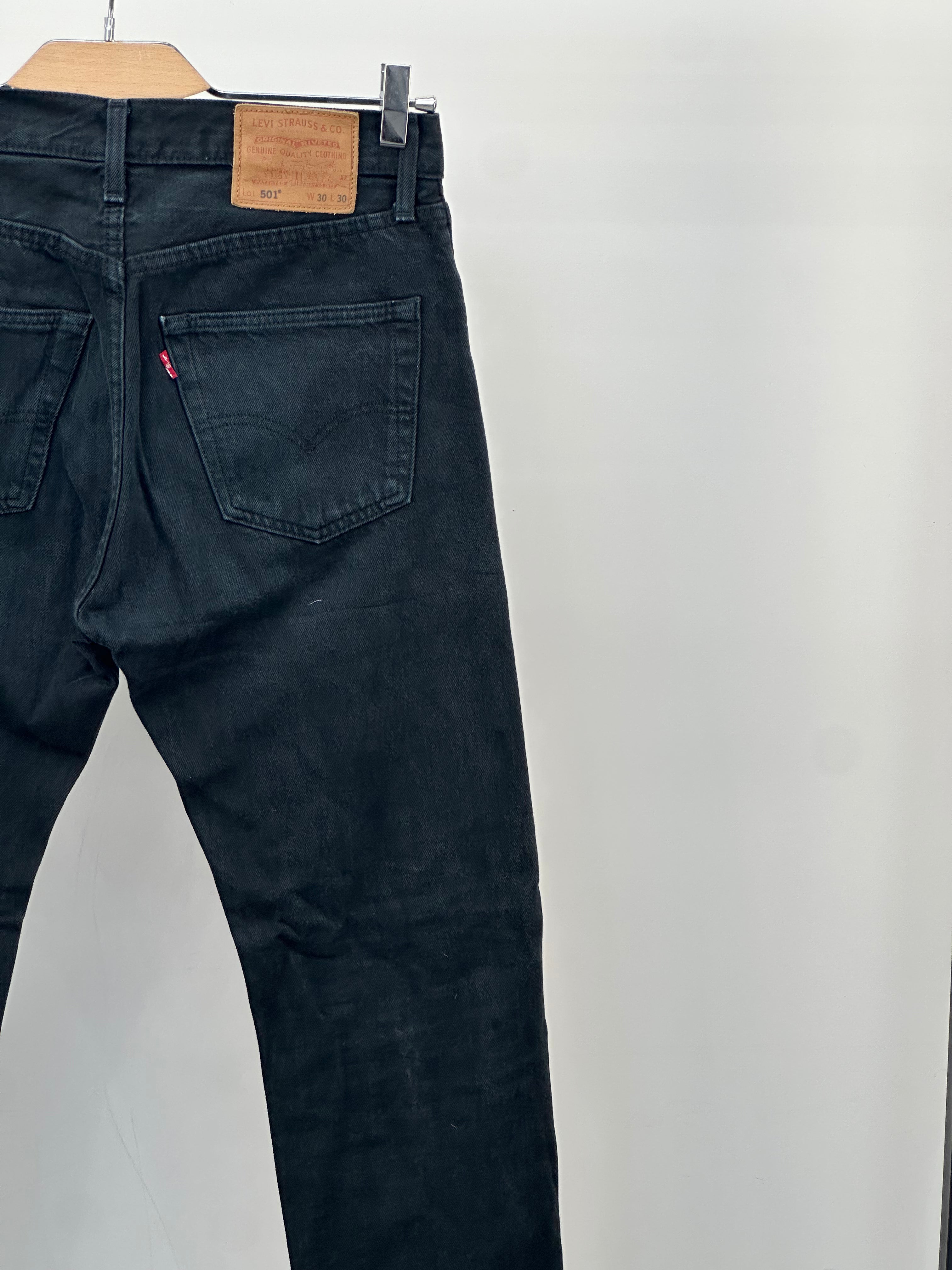 LEVI'S 501 TAGLIA: 44 ITA = W30 L30