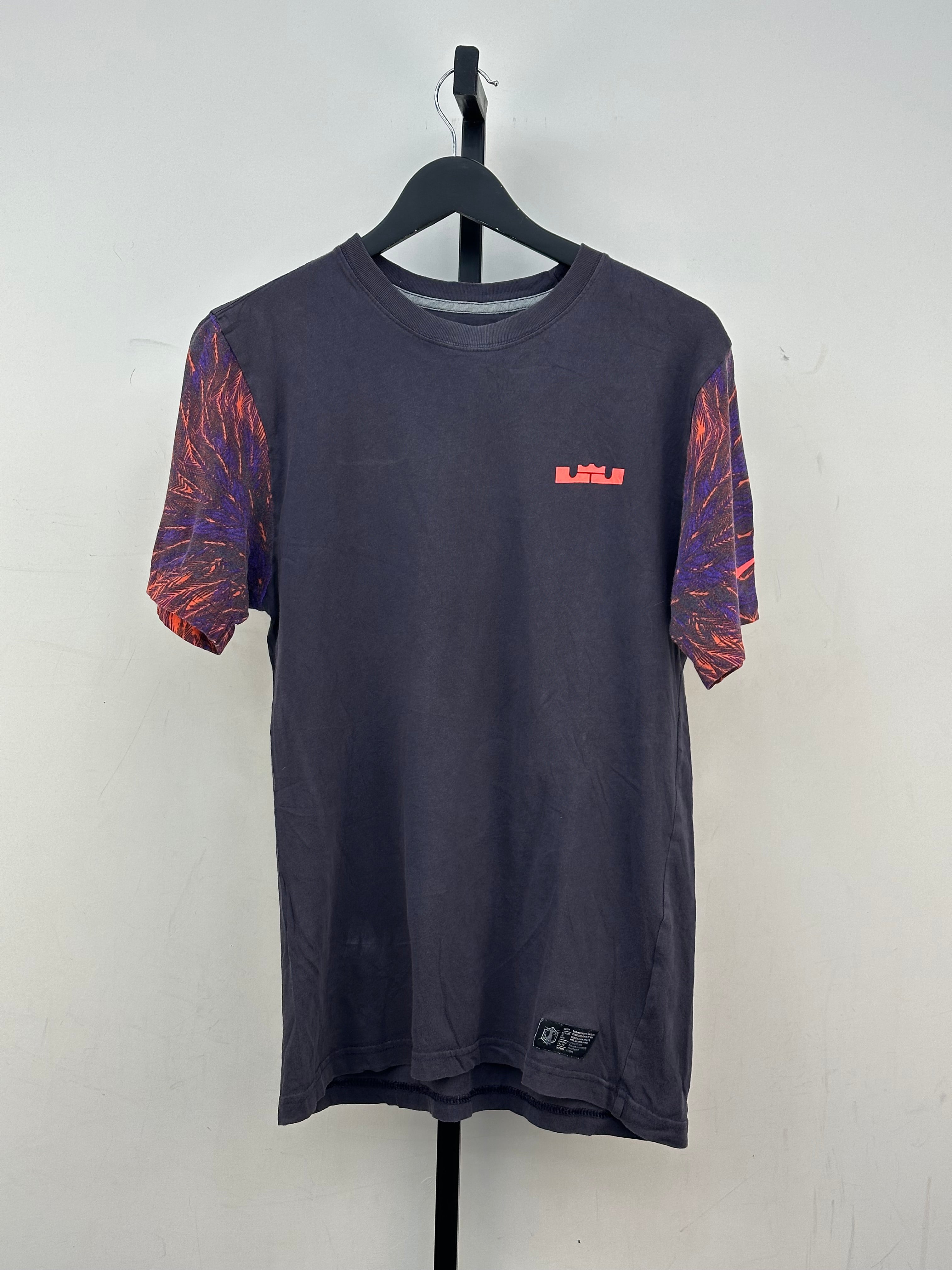 T-SHIRT NIKE TAGLIA: S