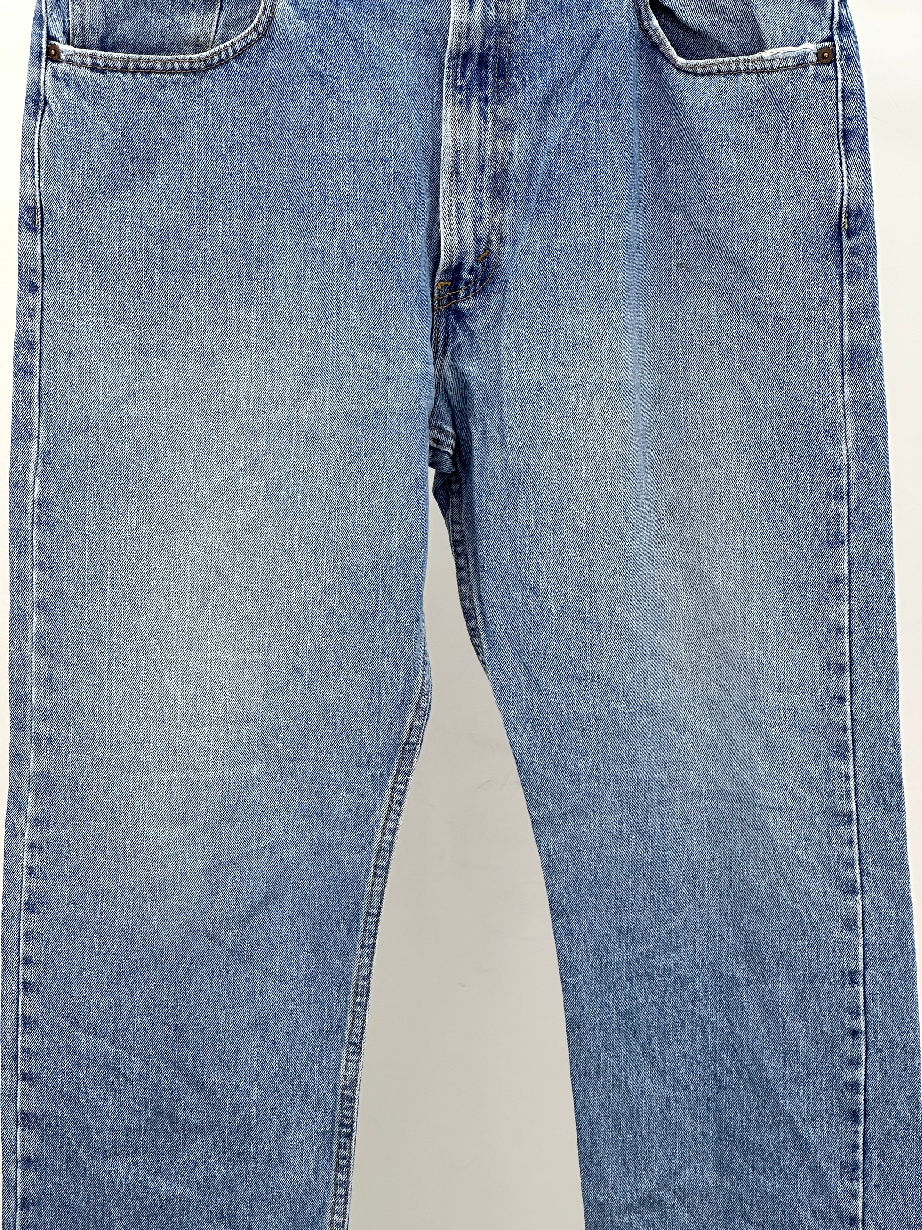 LEVI'S REGULAR FIT W38 L30