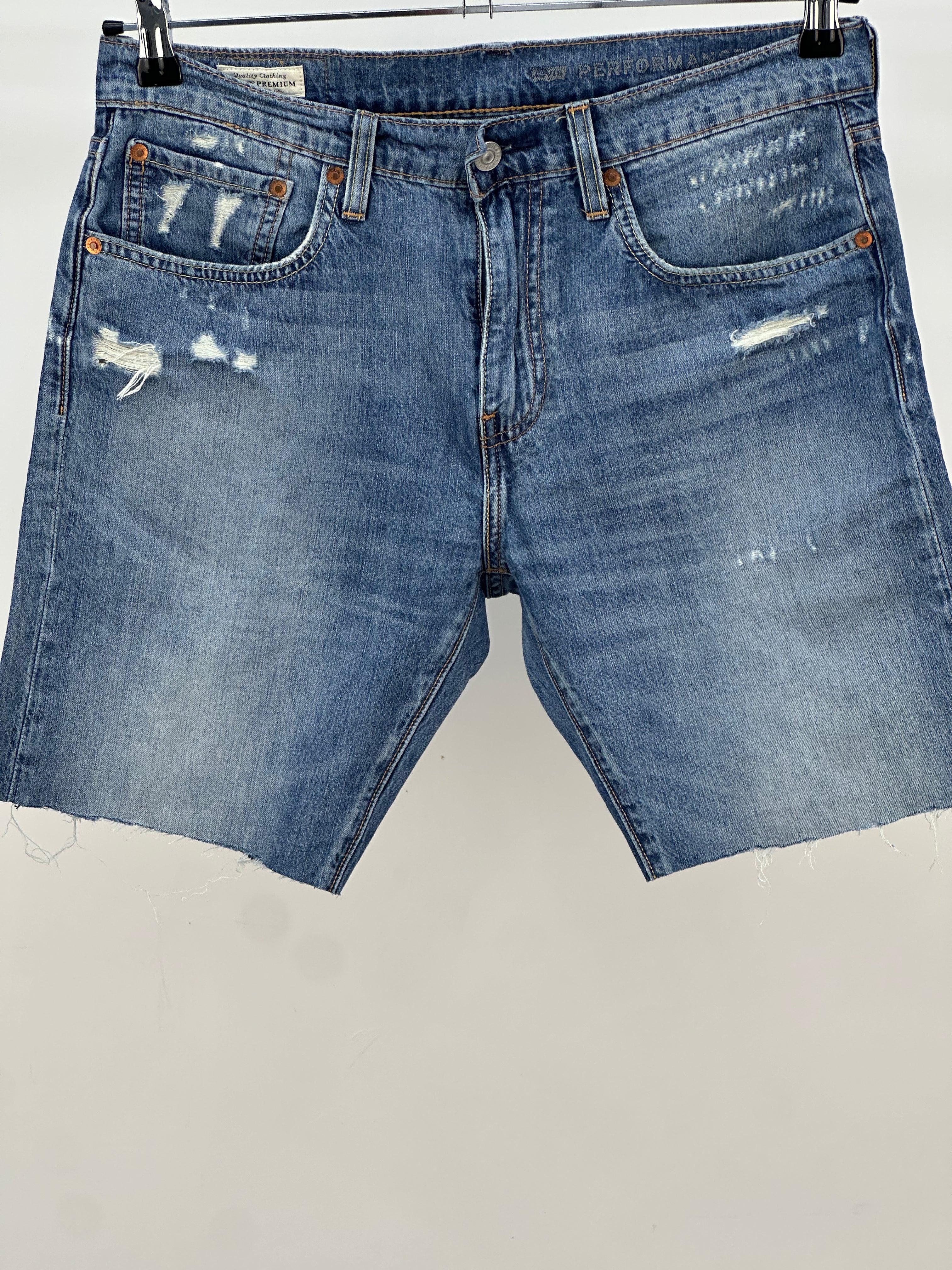SHORT LEVI'S TAGLIA: W31 = 45 ITA