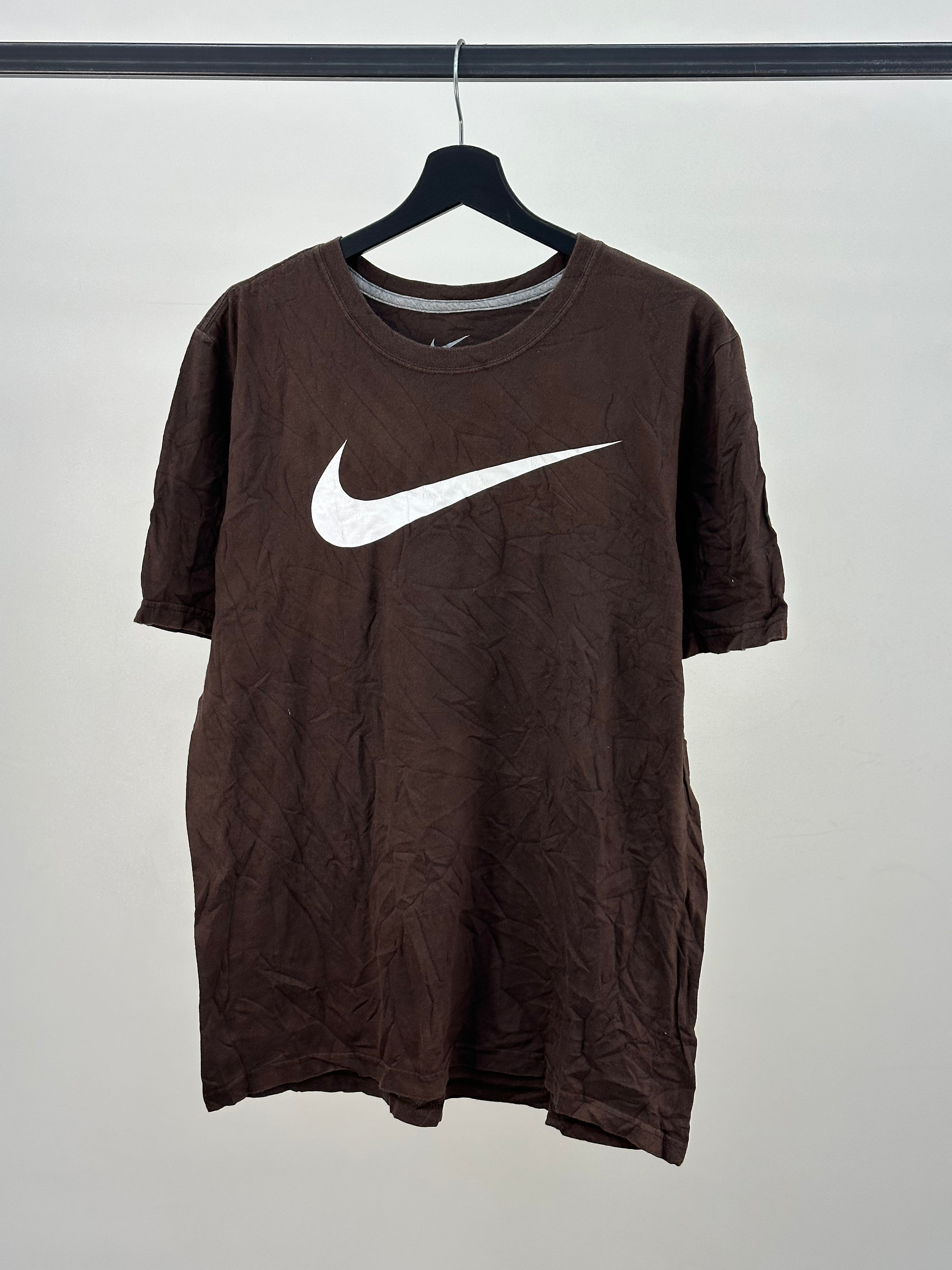 T-SHIRT NIKE TAGLIA: L