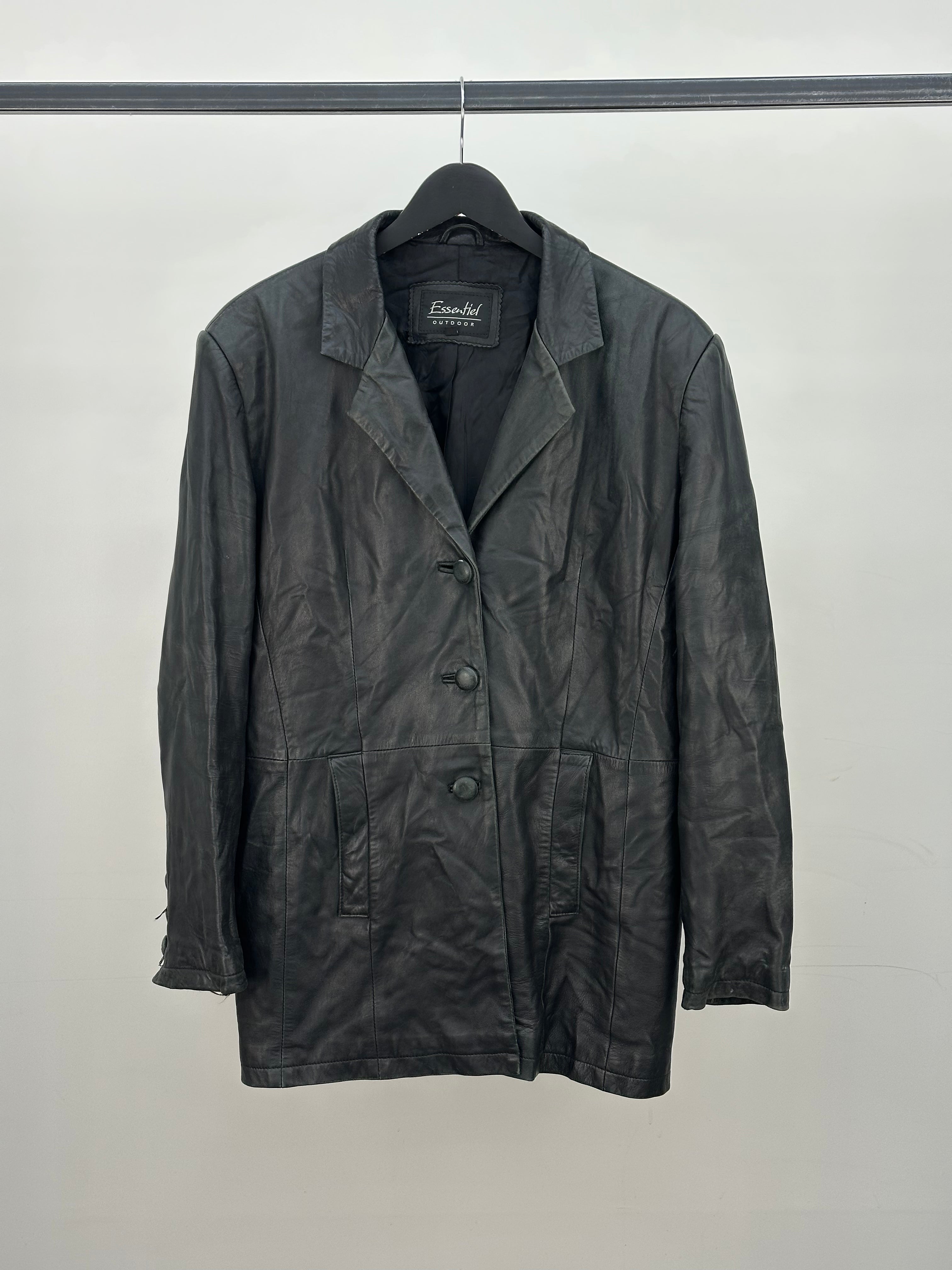 LEATHER JACKET SIZE : 42