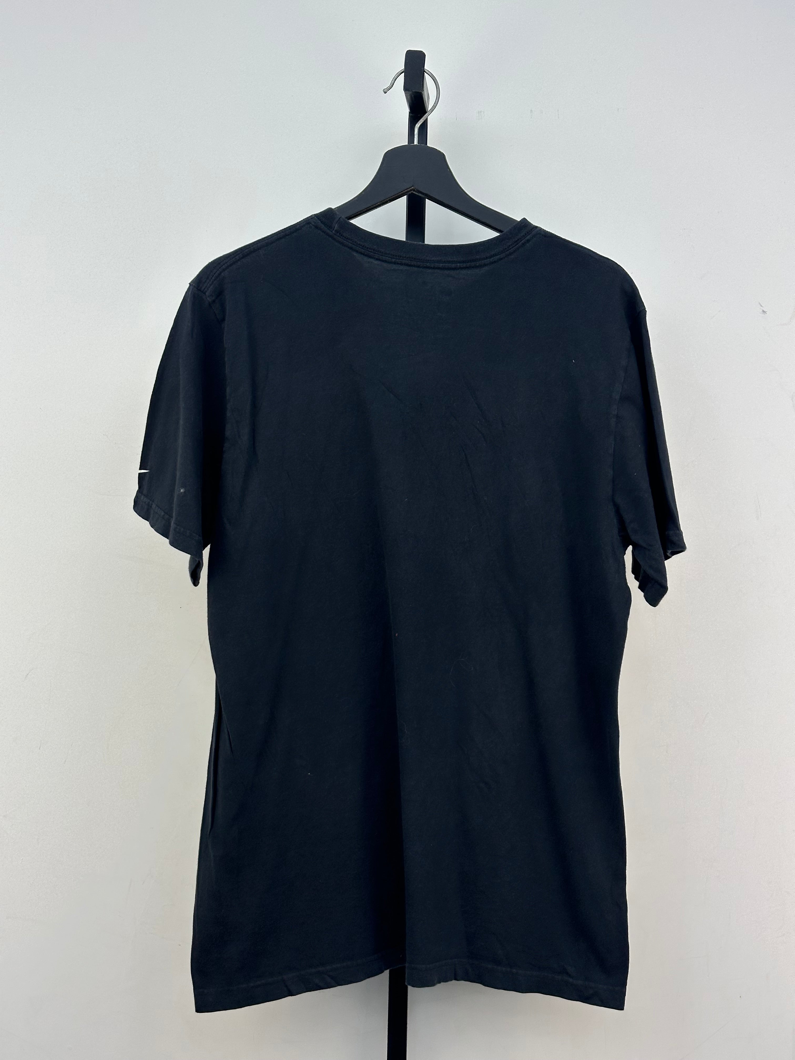 T-SHIRT NIKE TAGLIA: L