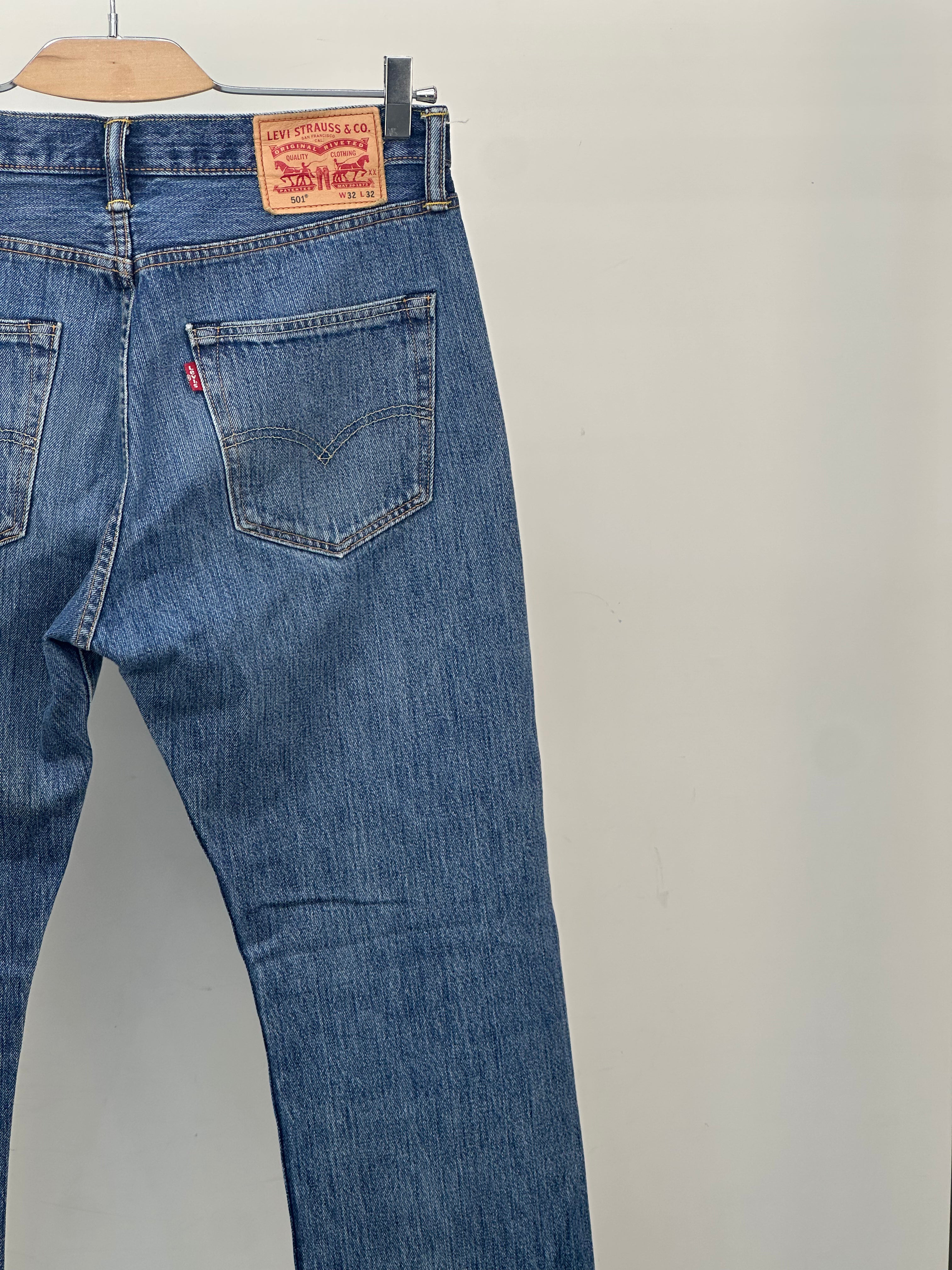 LEVI'S 501 REGULAR FIT TAGLIA: 46 ITA = W32 L32