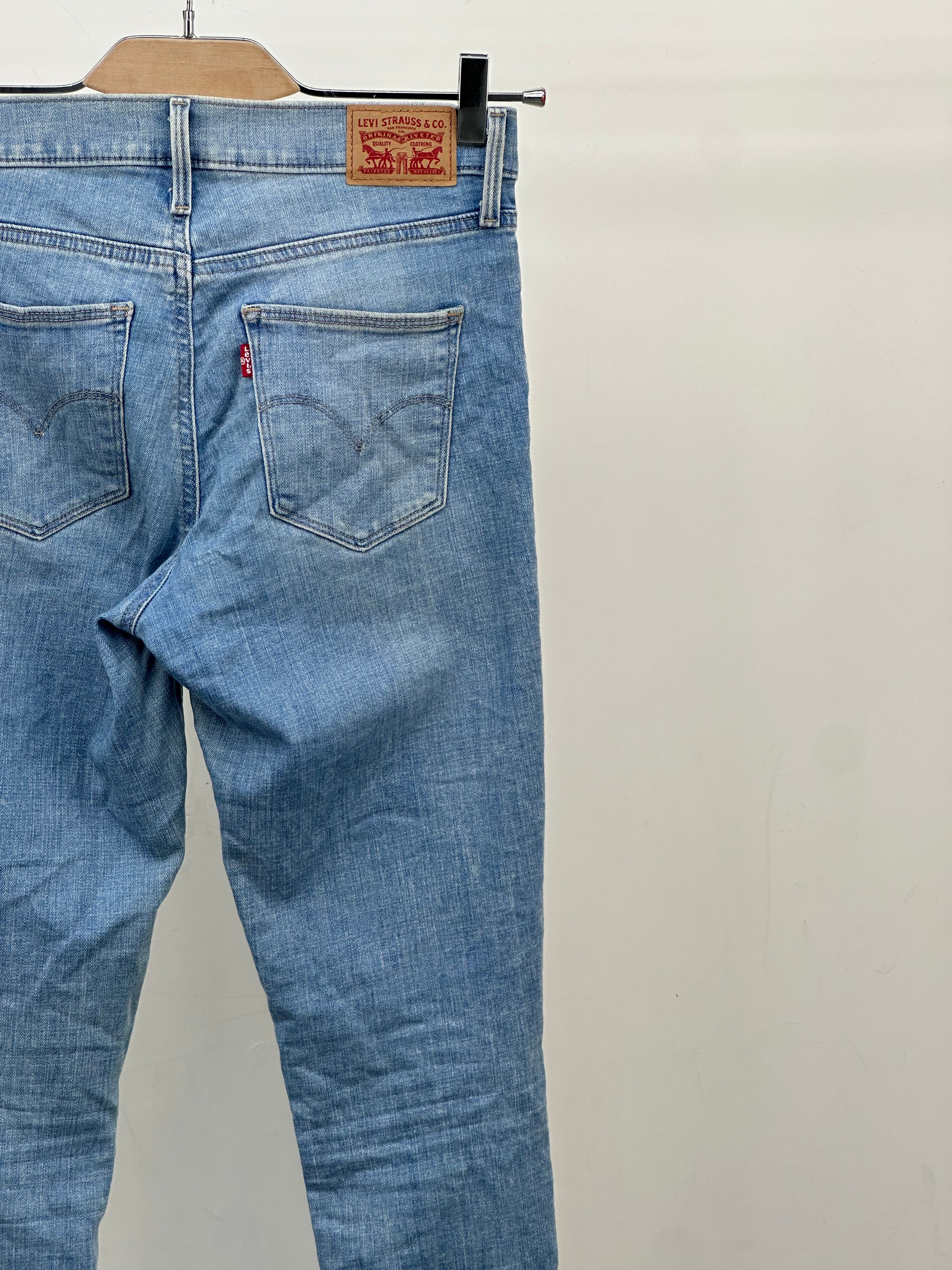 LEVI'S SLIMMING SUPER SKINNY FIT: 42 ITA = W28 L32