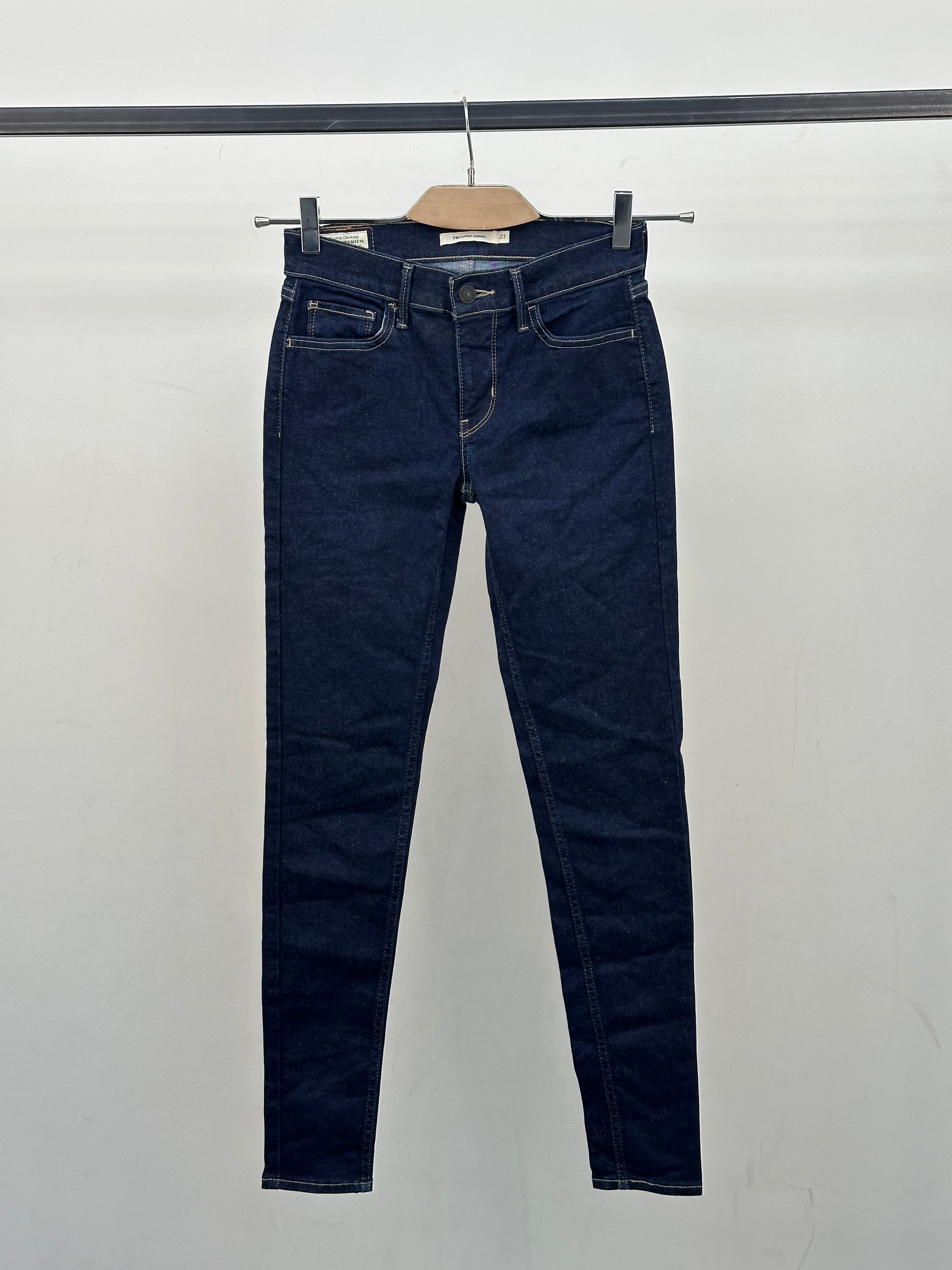 LEVI'S 710 SUPER SKINNY: 41 ITA = W27 L30