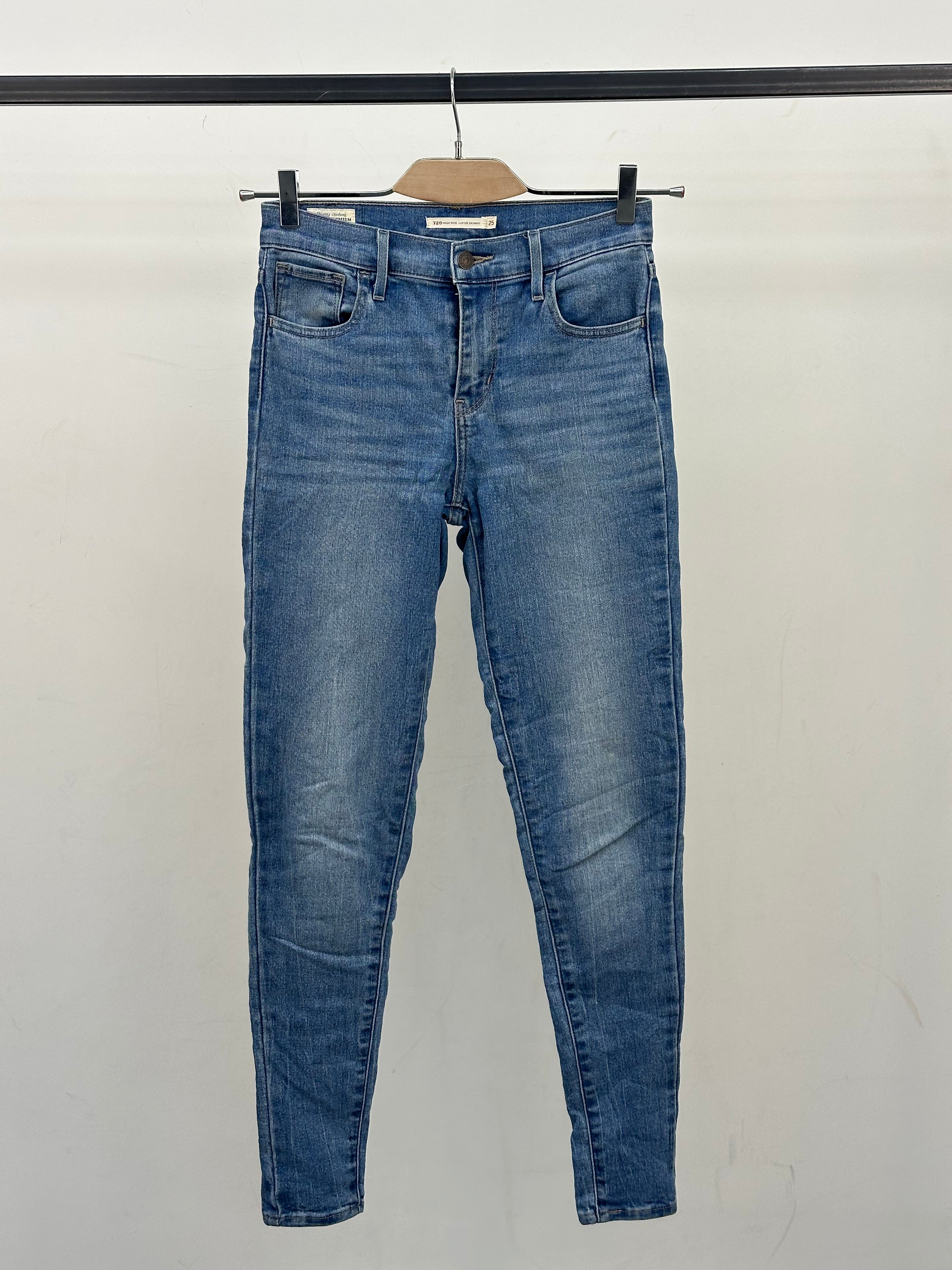 LEVI'S 720 HIGH RISE SUPER SKINNY FIT TAGLIA: 39 ITA = W25