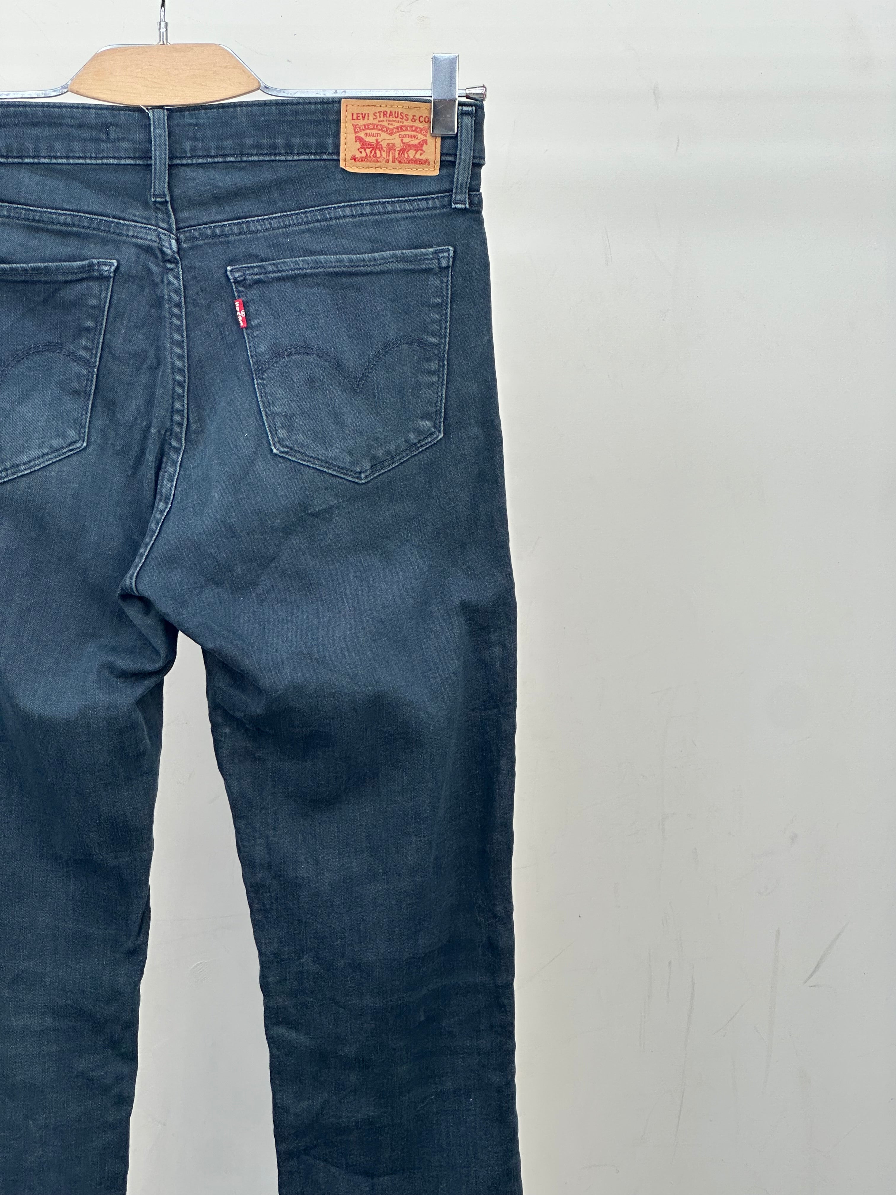 LEVI'S 712 SLIM FIT TAGLIA: 44 ITA = W30 L32