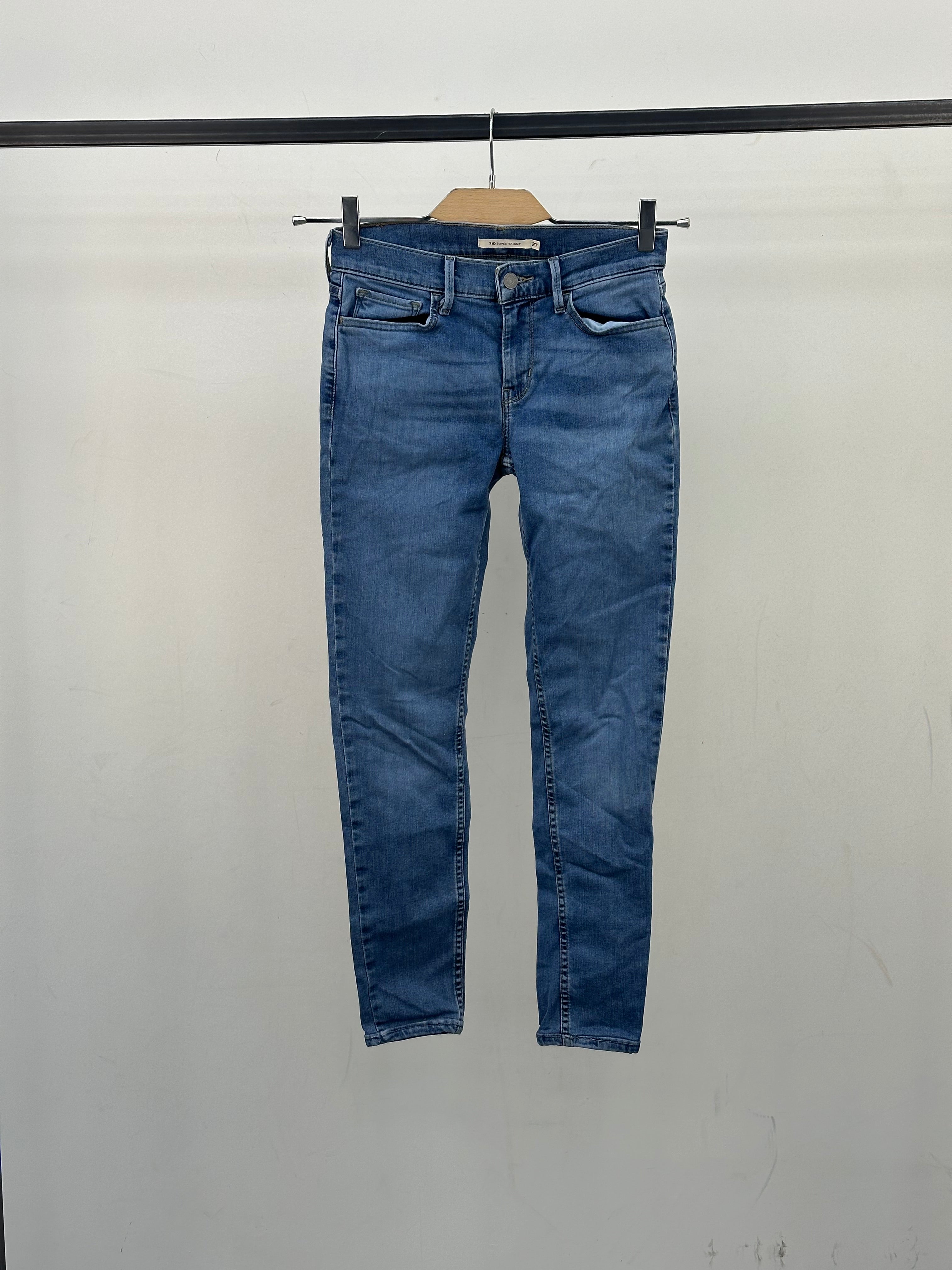 LEVI'S 710 SUPER SKINNY FIT: 41 ITA = W27 L30