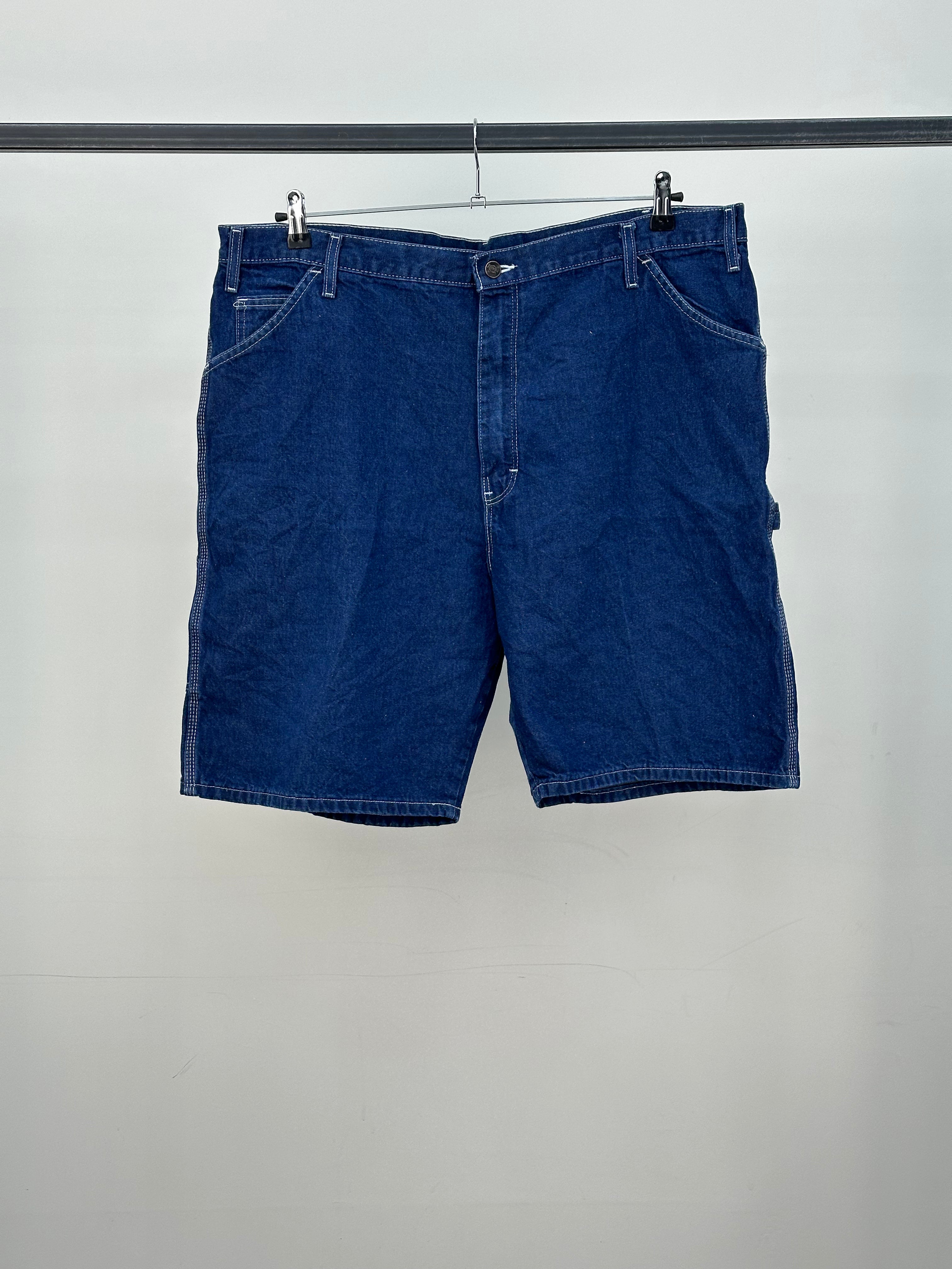 BERMUDA DICKIES SIZE: 56 ITA = W42