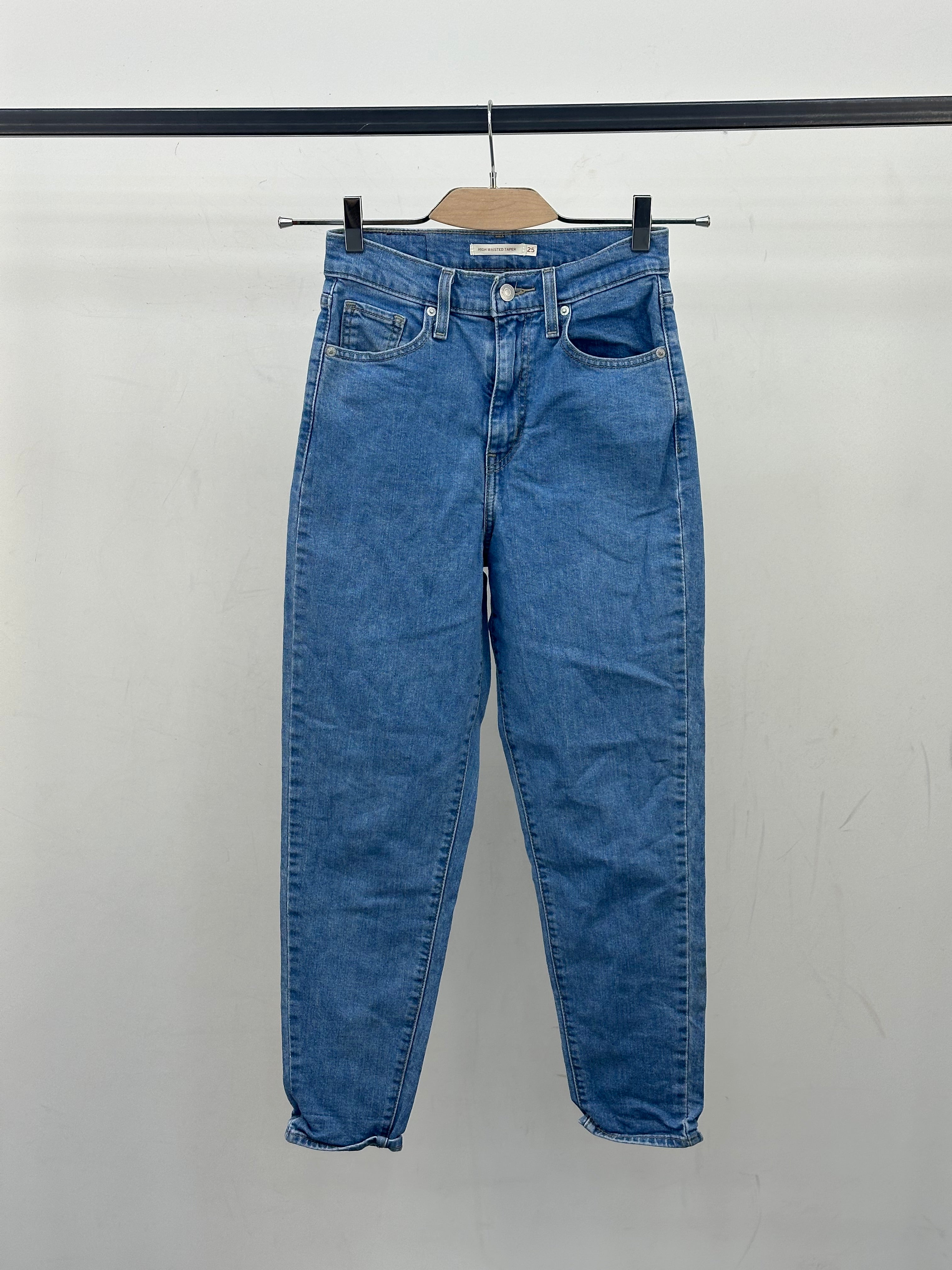 LEVI'S HIGH WAISTED TAPER FIT TAGLIA: 39 ITA = W25 L27