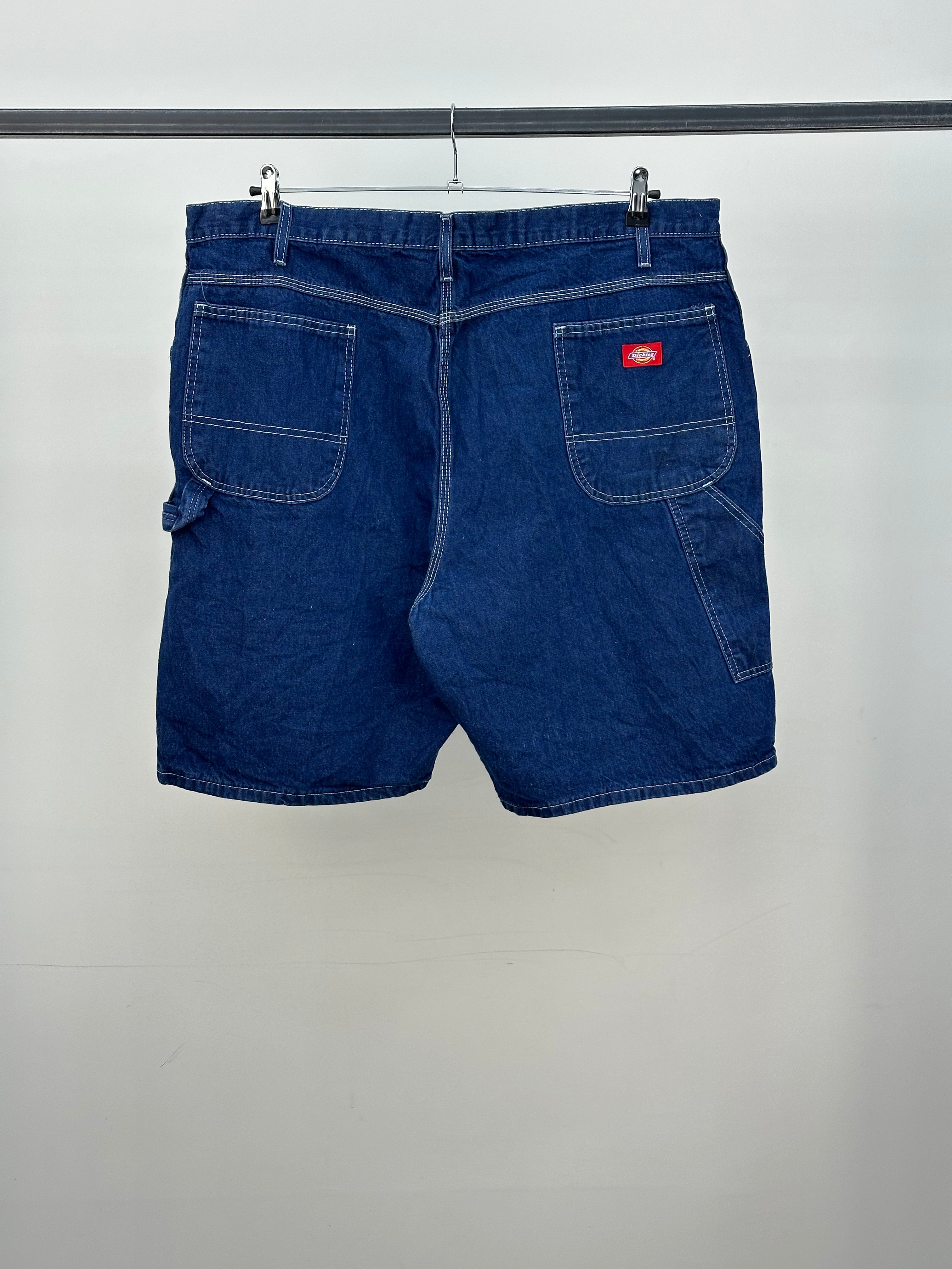 BERMUDA DICKIES SIZE: 56 ITA = W42
