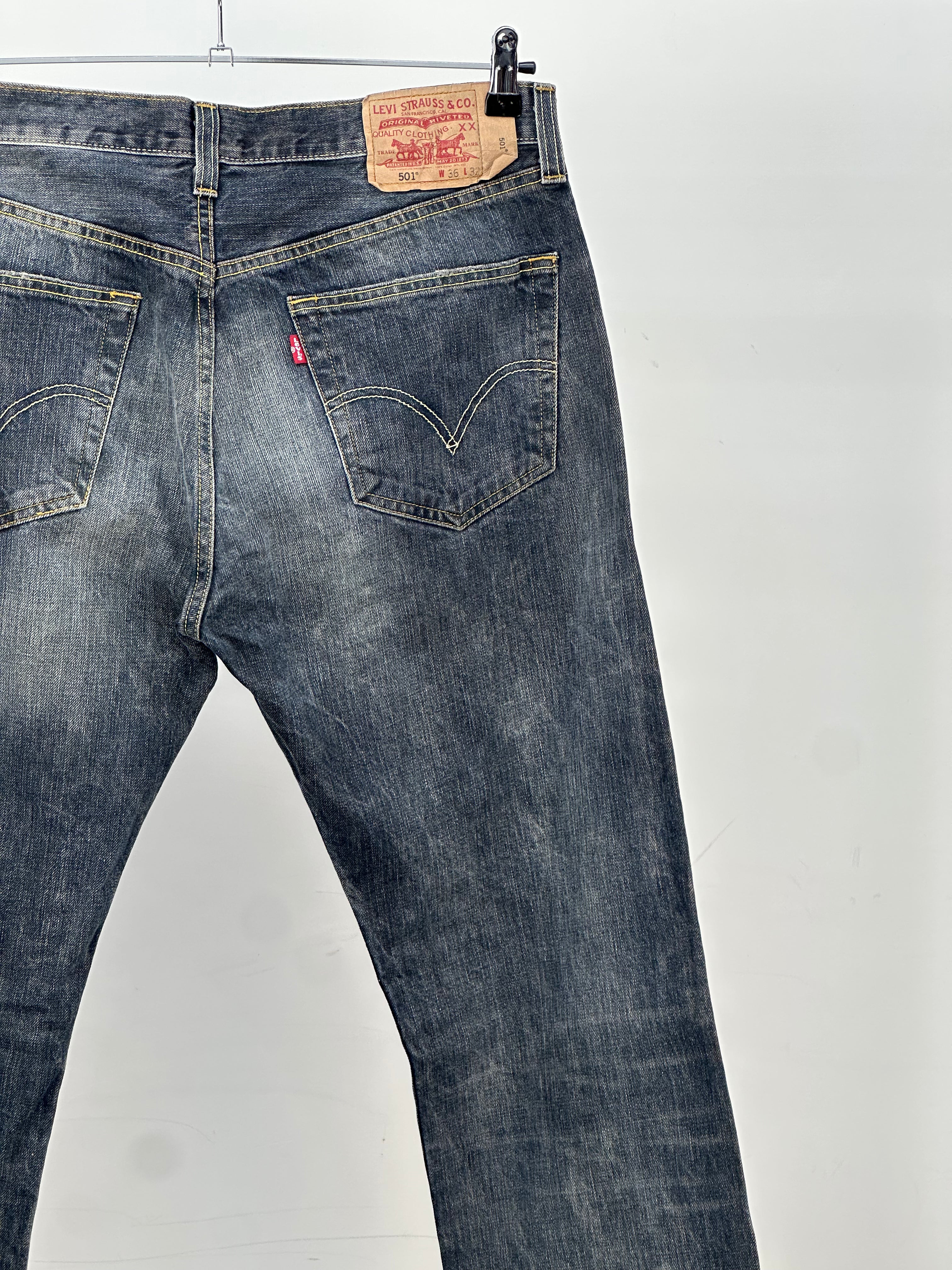 LEV'S 501 TAGLIA: 50 ITA = W32