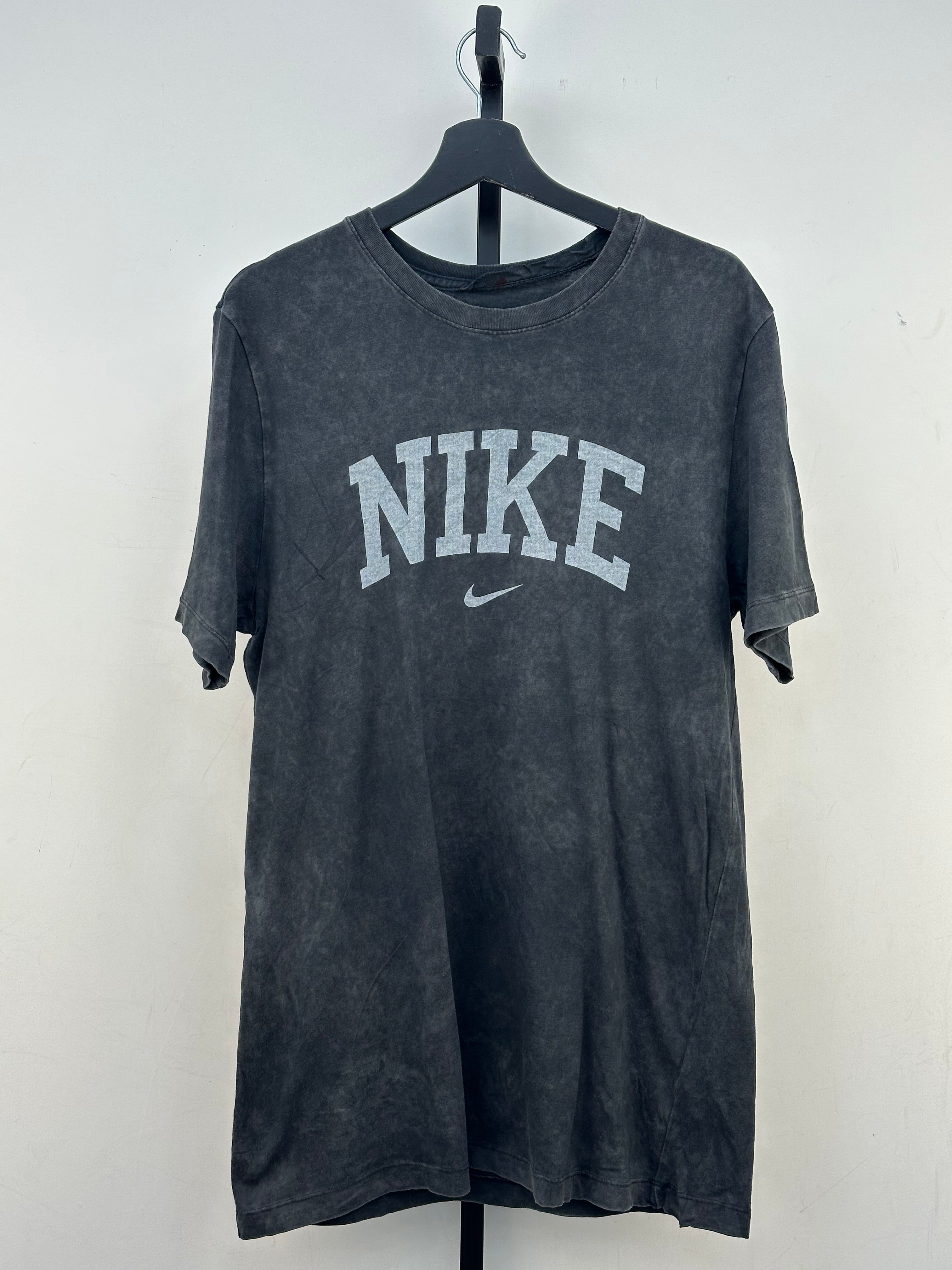 T-SHIRT NIKE TAGLIA: L