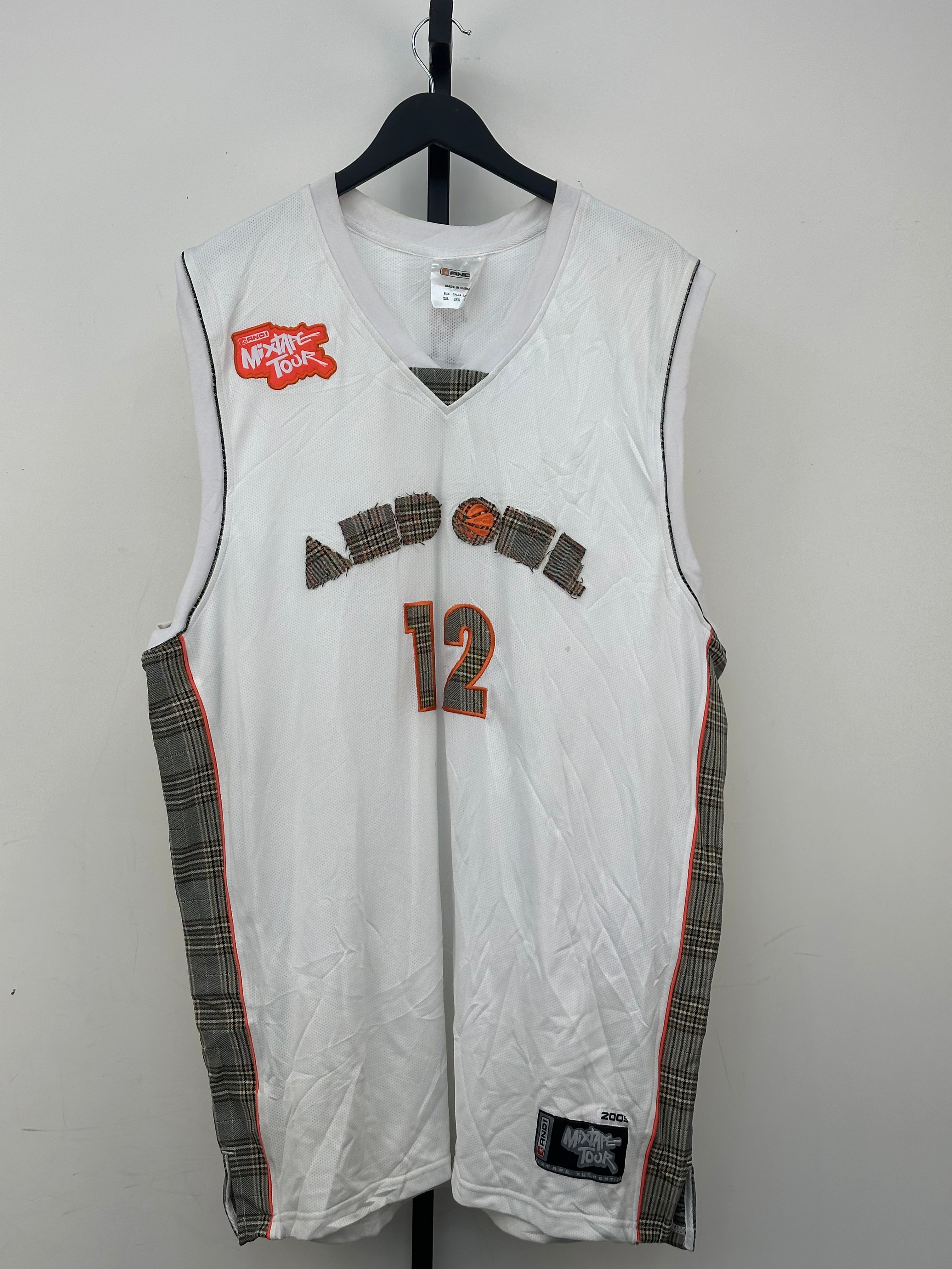 T-SHIRT AND NBA: XXL