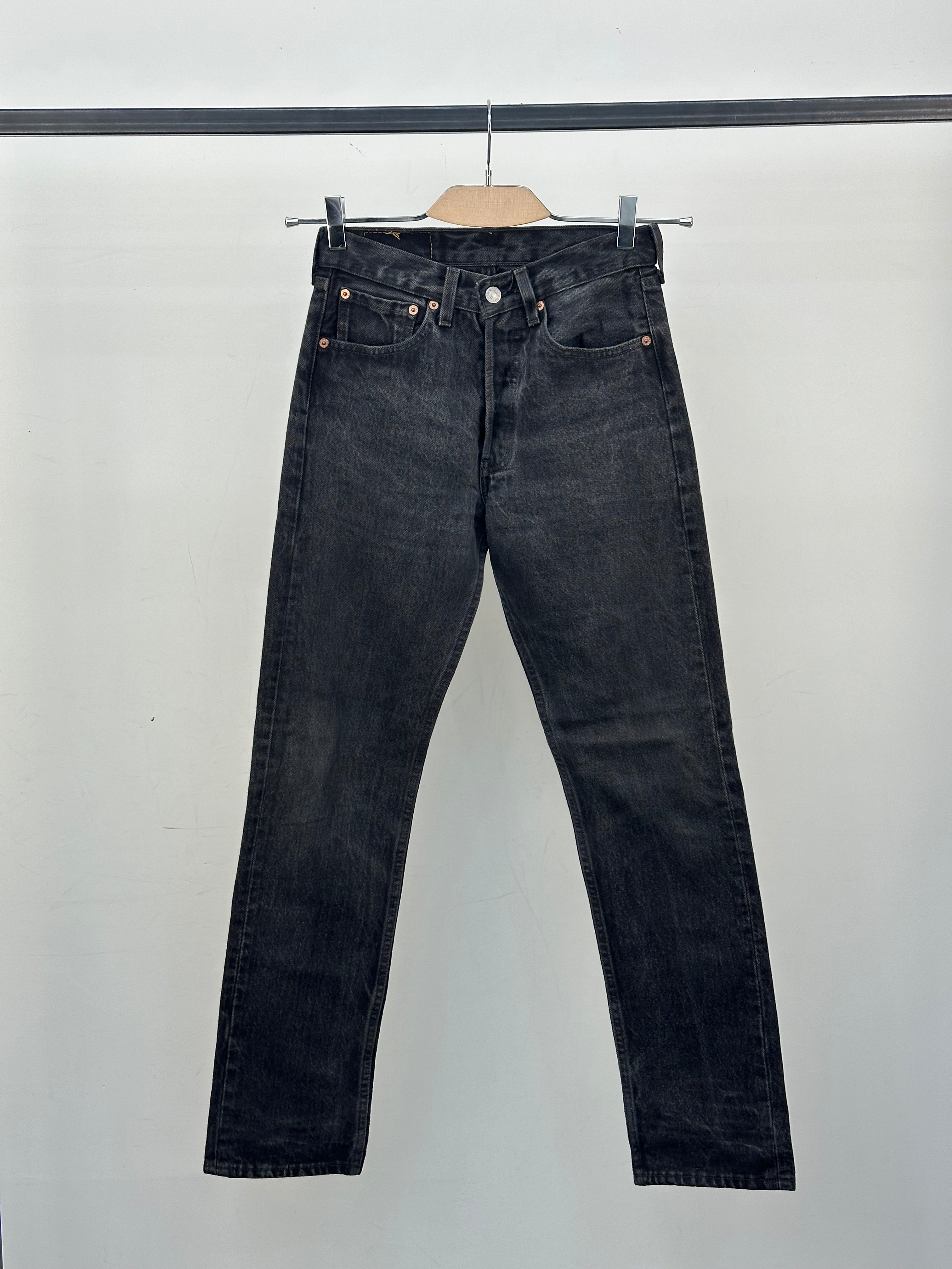 LEVI'S 501 TAGLIA: 40 ITA = W26 L30