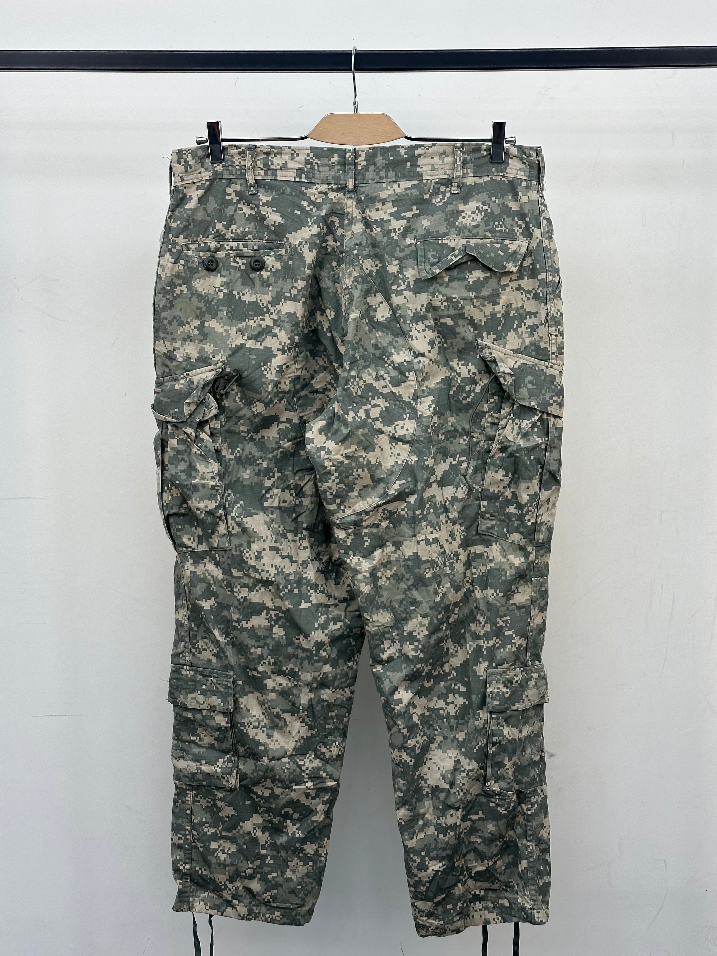 FIELD CARGO U.S ARMY VINTAGE TAGLIA: L