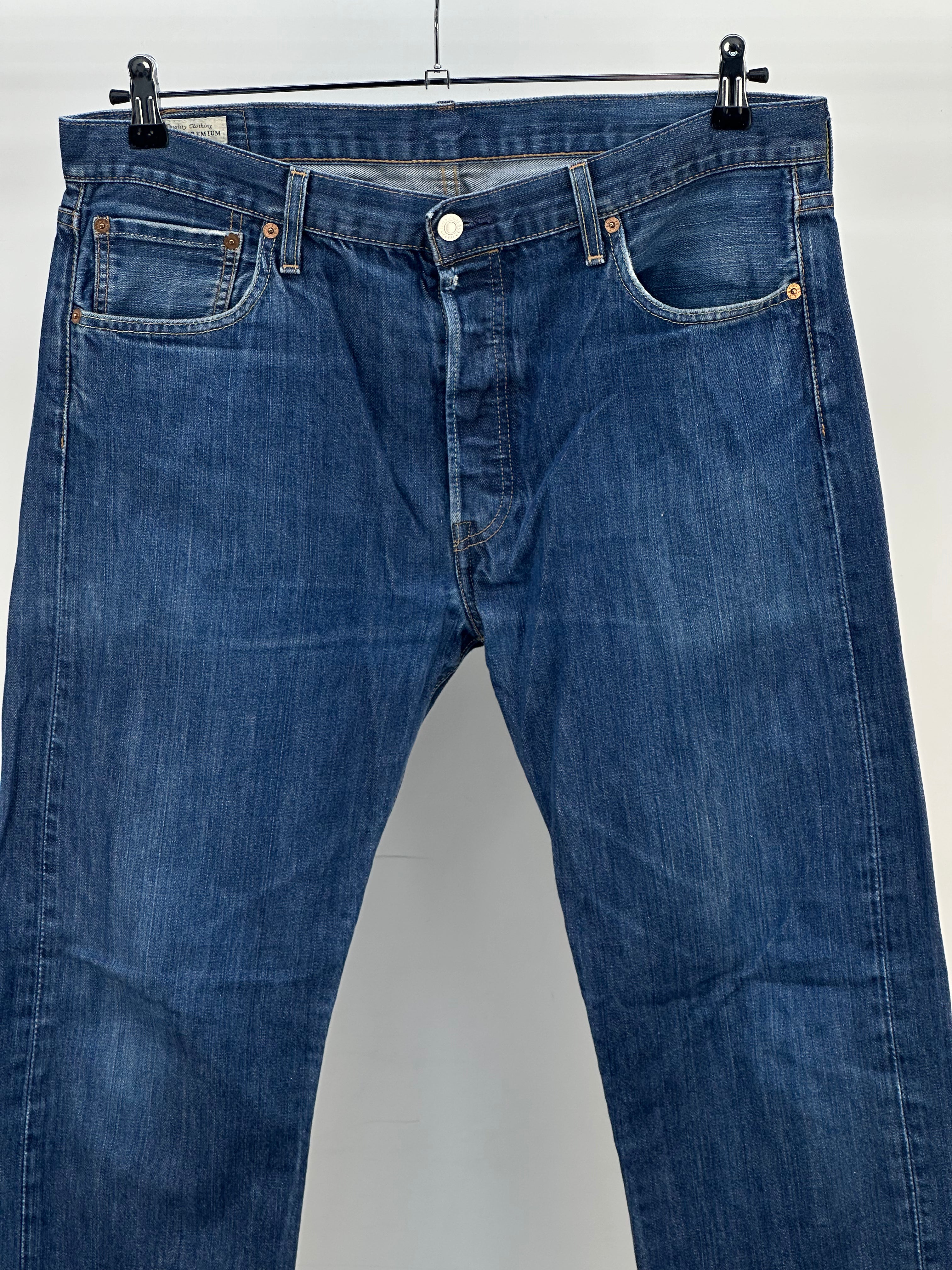 LEVI'S 501 TAGLIA: 50 ITA = W36 L32
