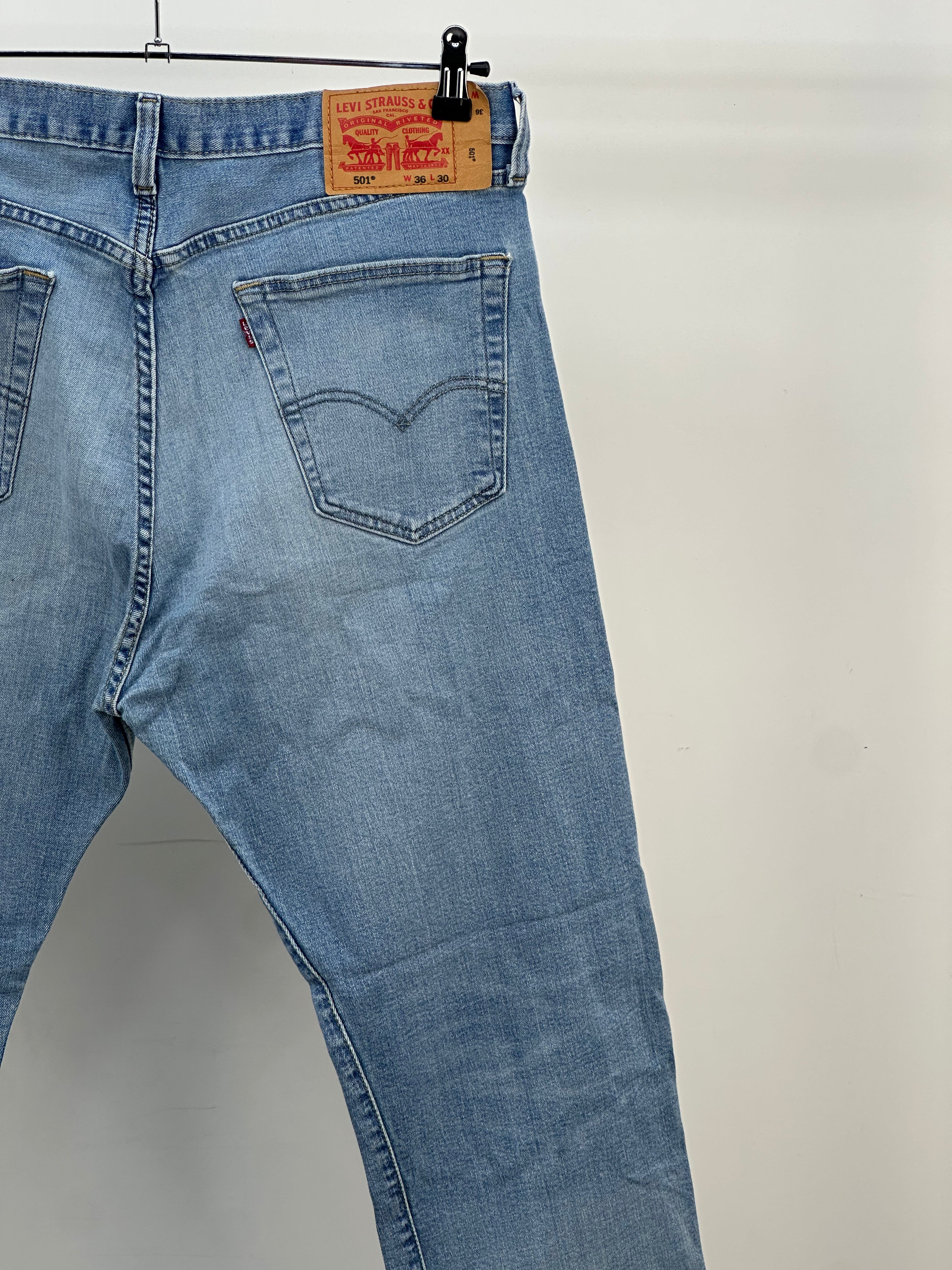 LEVI'S 501 TAGLIA : 50 ITA = W36 L30