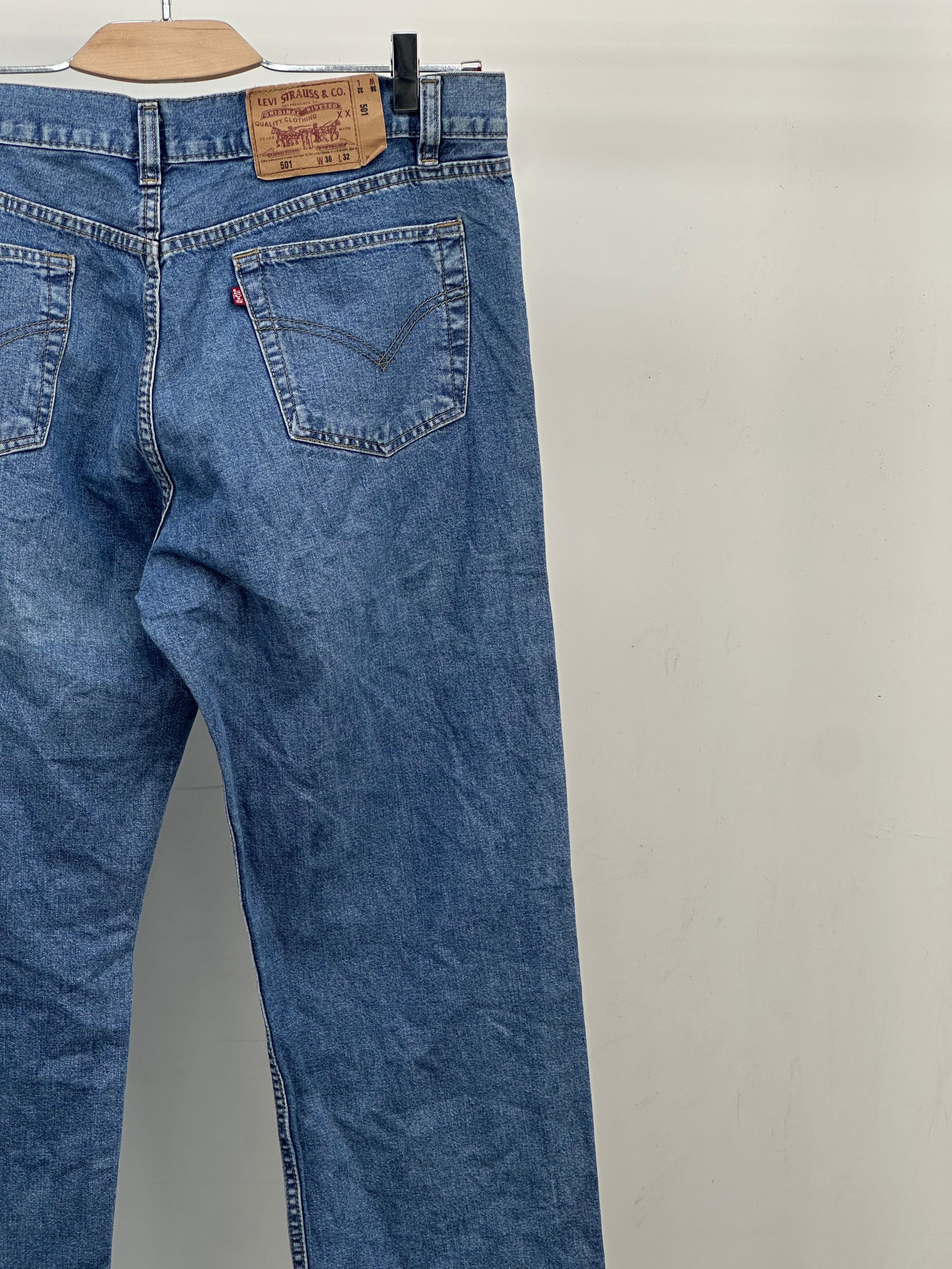 LEVI'S 501 TAGLIA: 50 ITA = W36 L32