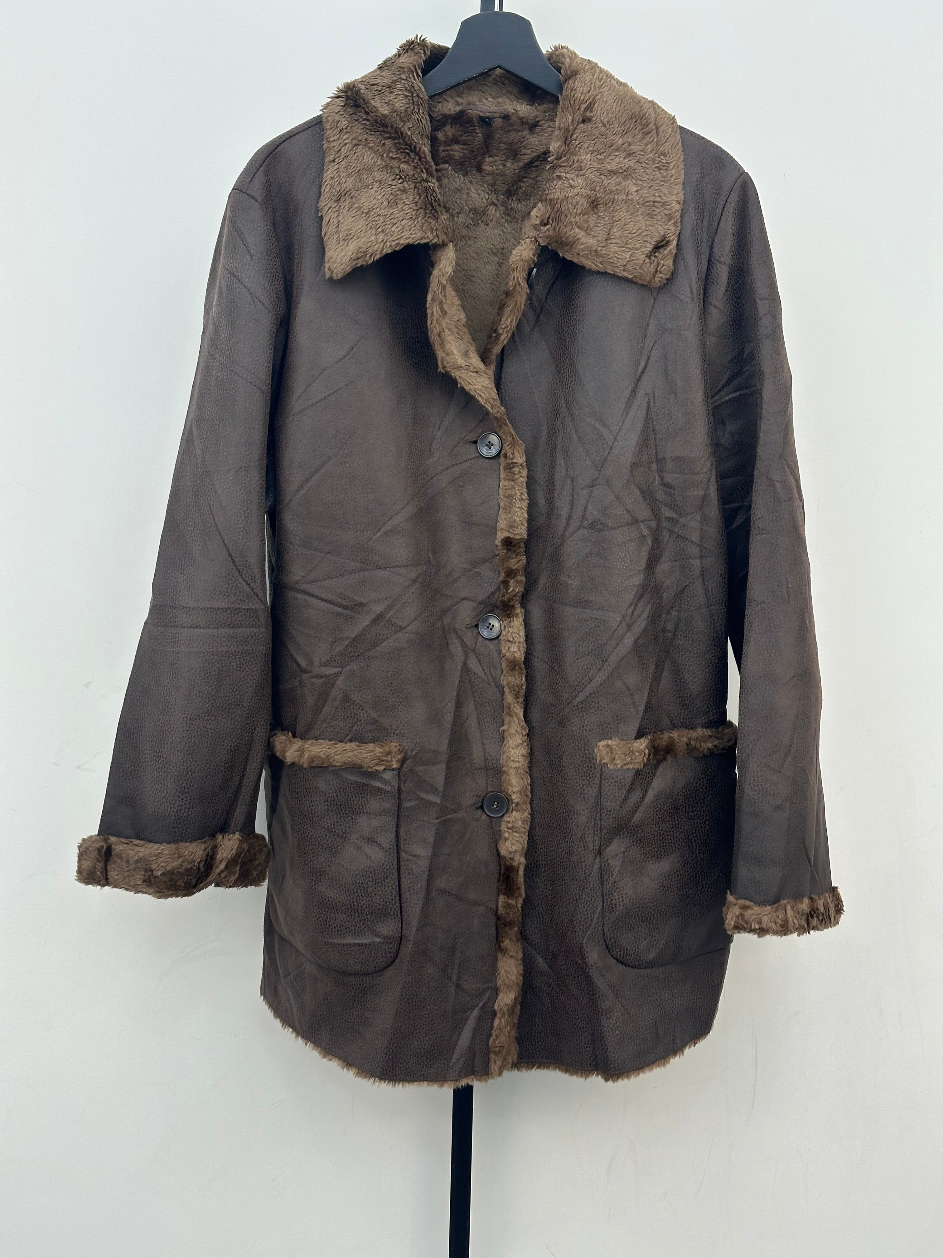 MONTONE SHEARLING ORIGINAL TAGLIA: 42 OVER