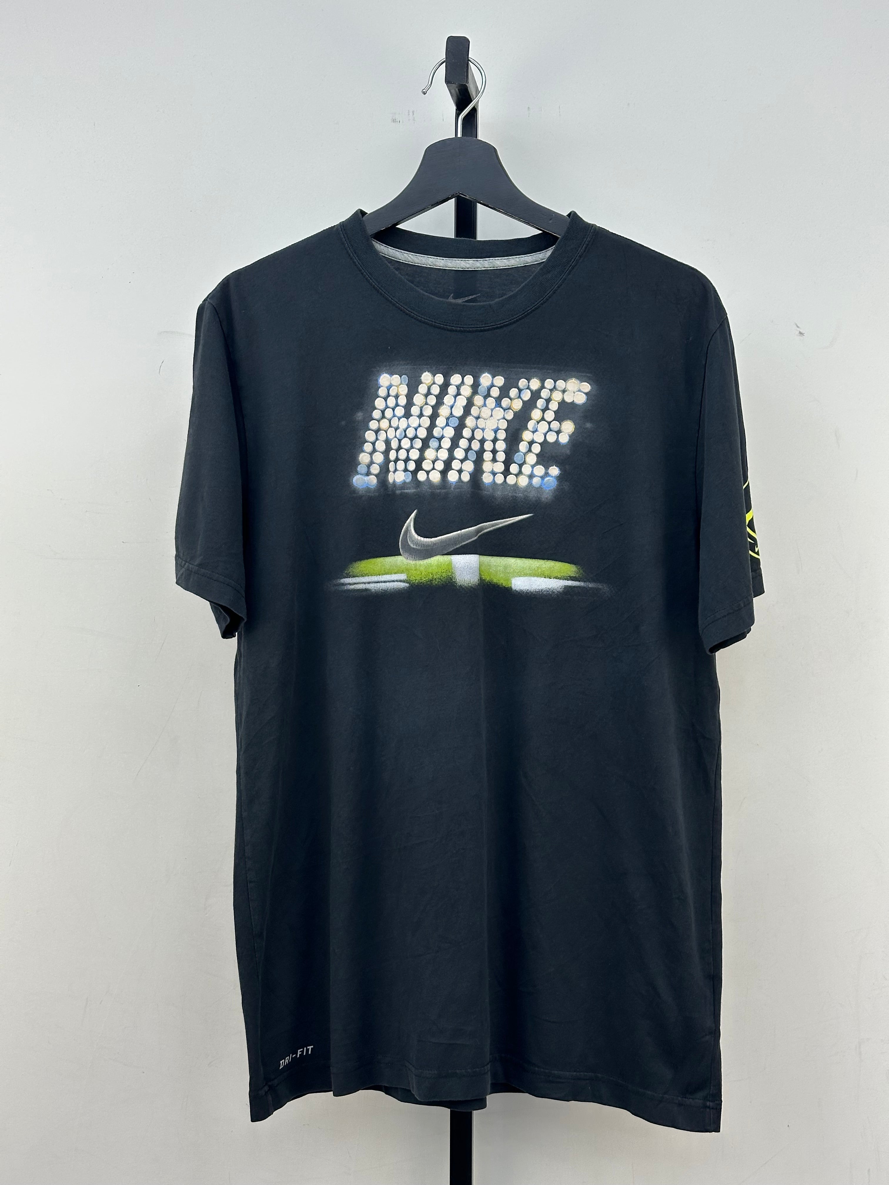 T-SHIRT NIKE TAGLIA: L