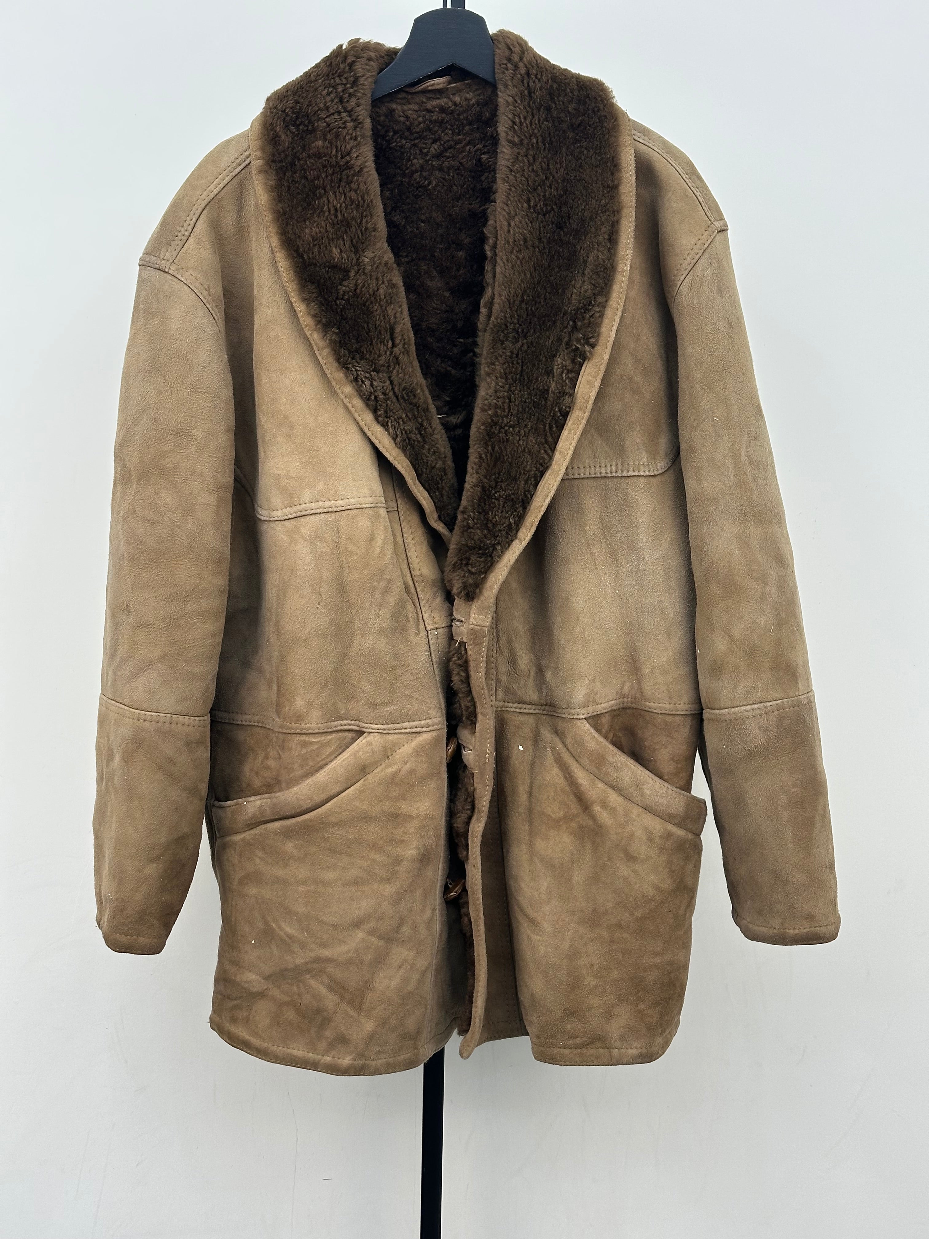 MONTONE SHEARLING TAGLIA: 48