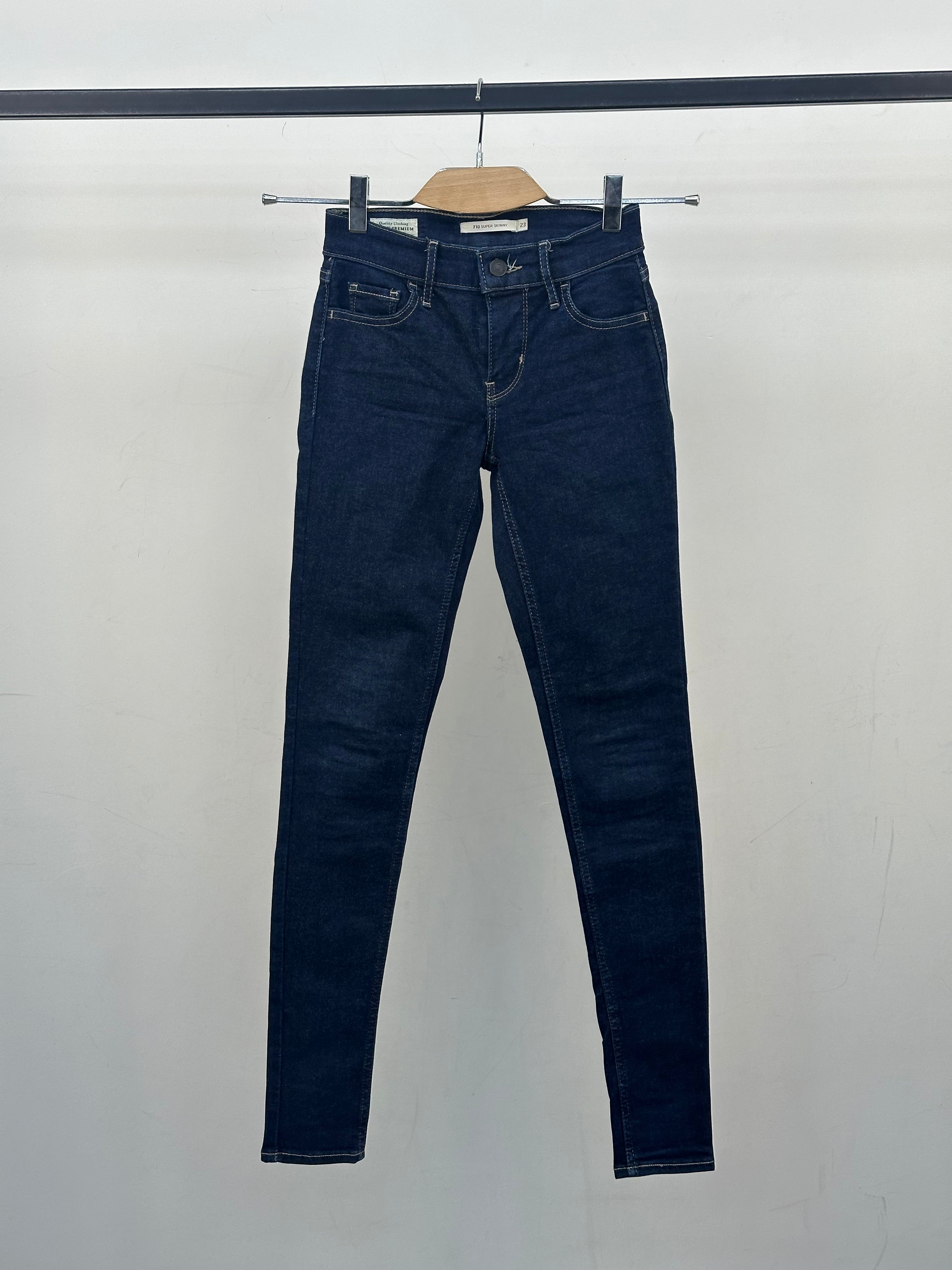 LEVI'S 710 SUPER SKINNY TAGLIA: 37 ITA = W23