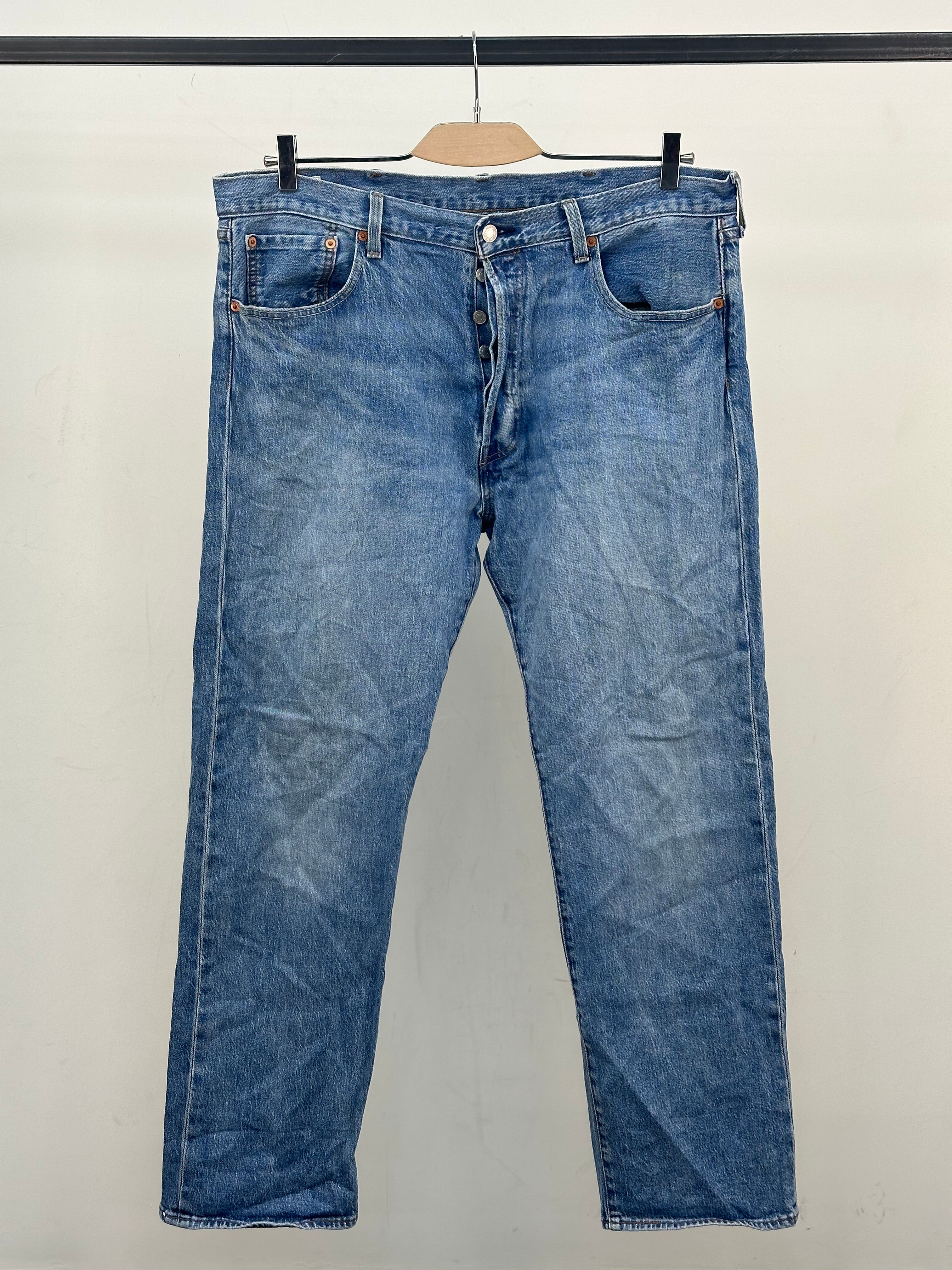 LEVI'S 501 REGULAR FIT TAGLIA: 52 ITA = W38 L32
