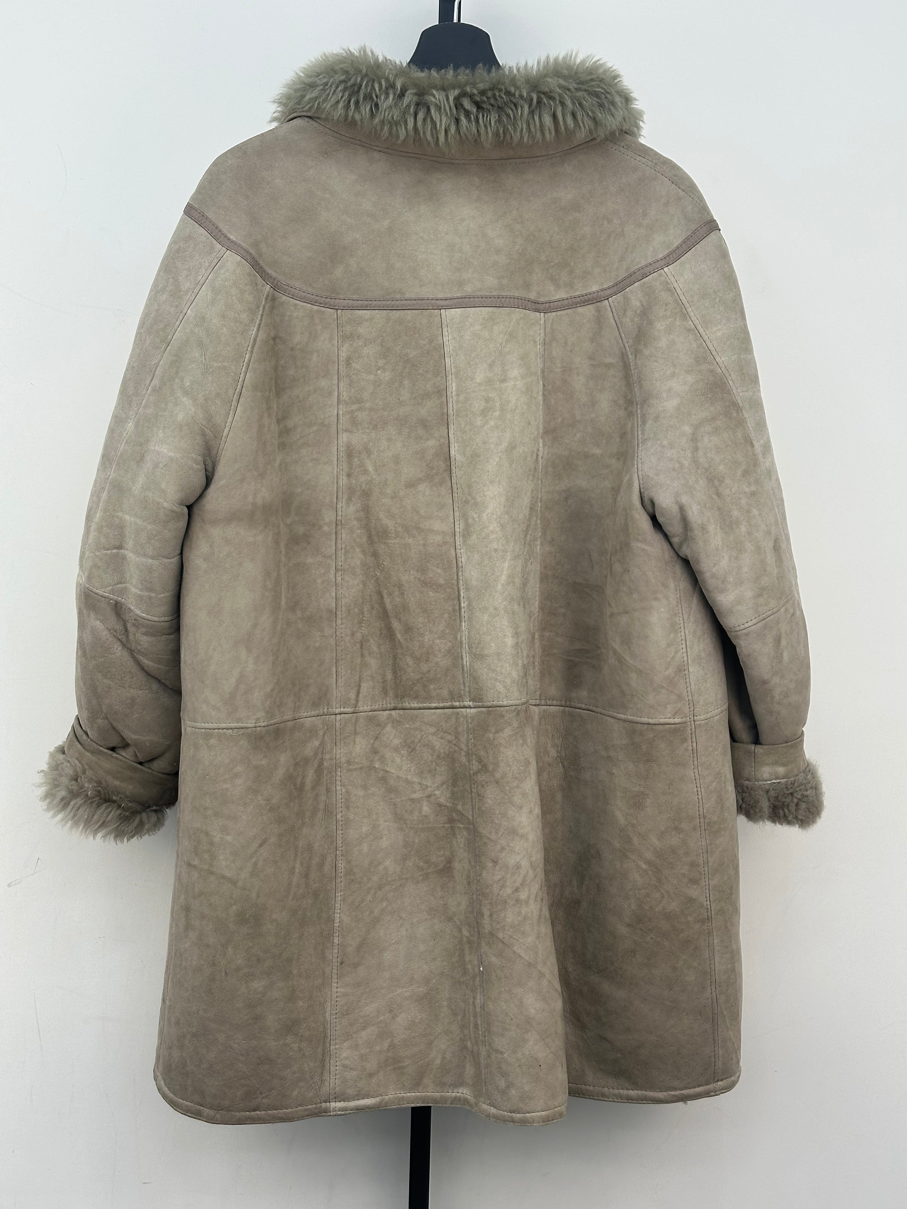 MONTONE SHEARLING TAGLIA: 48