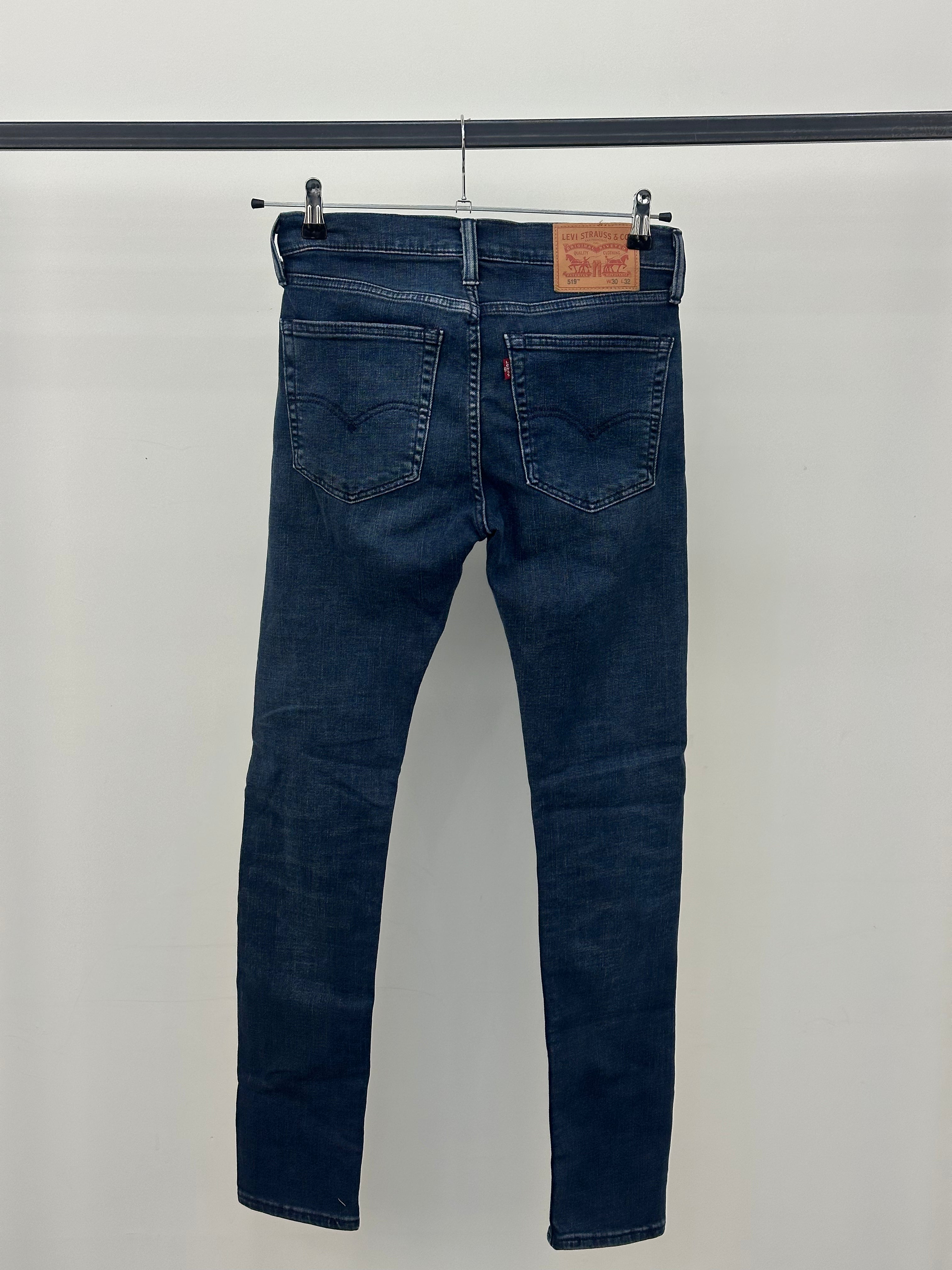 LEVI'S 519 : 44 ITA = W30 L32